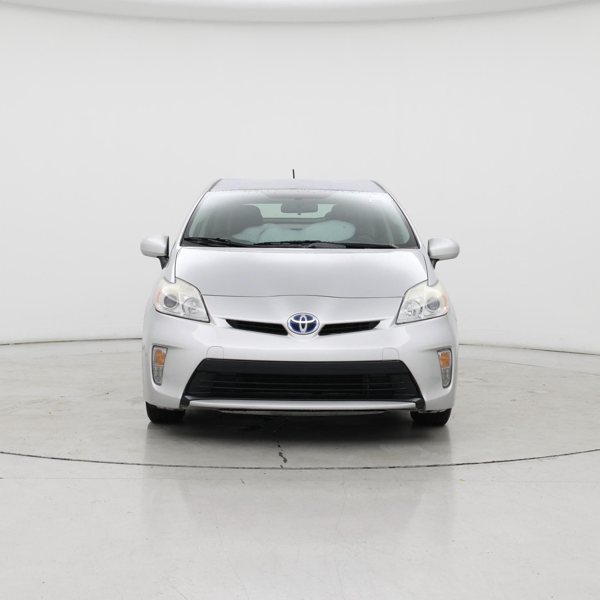 Thumbnail: 2015 Toyota Prius - 5