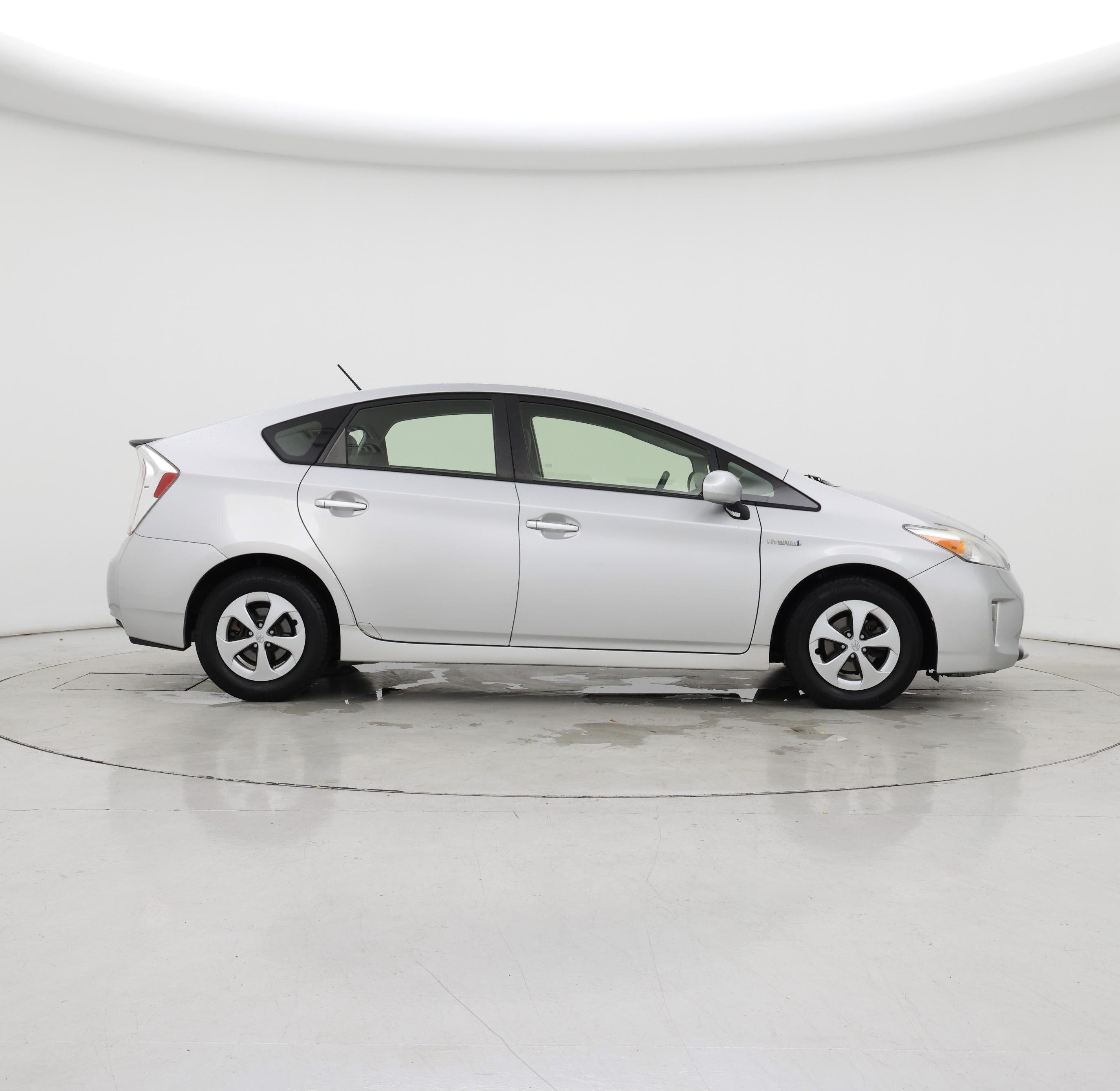 Thumbnail: 2015 Toyota Prius - 7