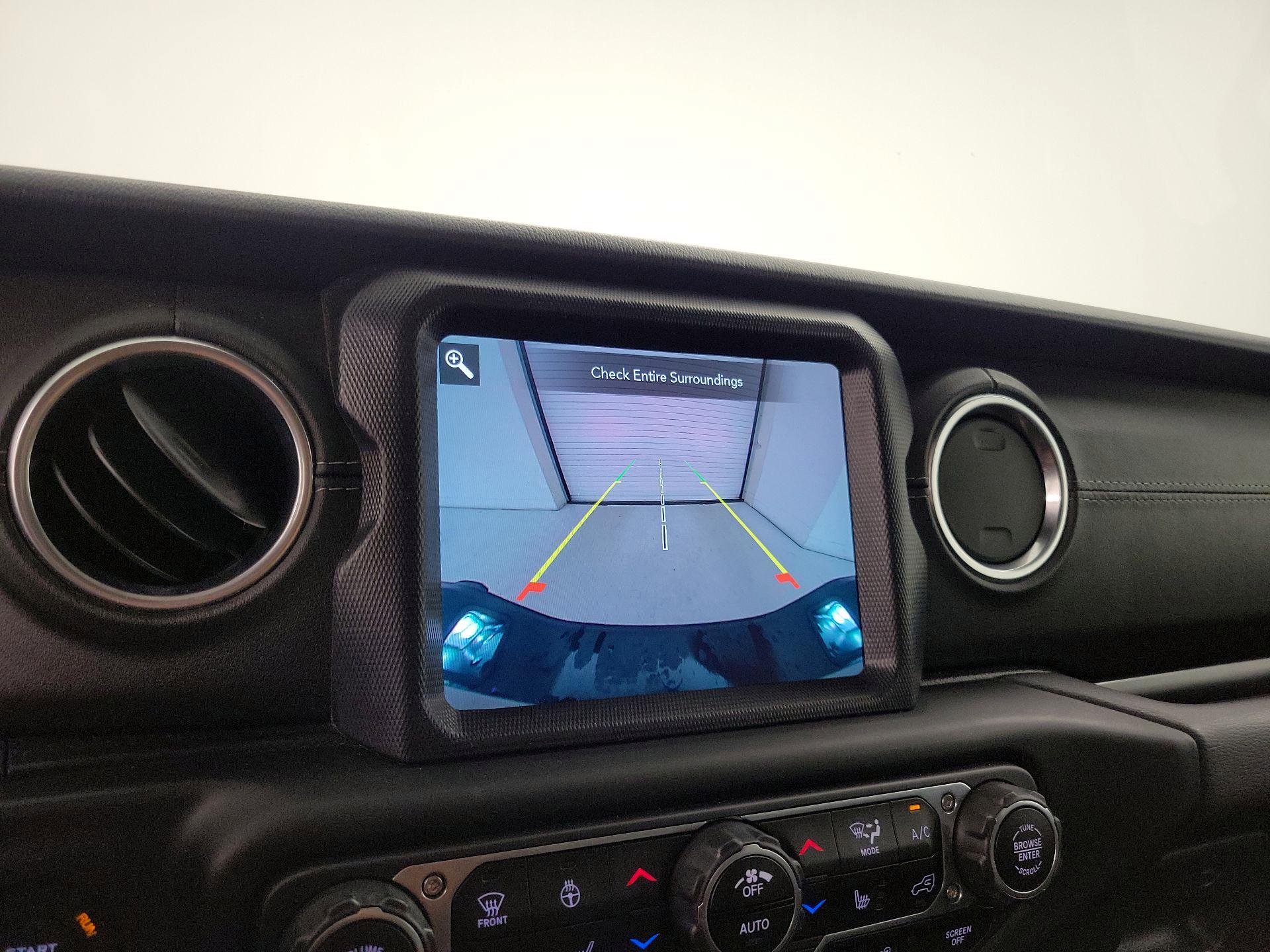 Thumbnail: 2020 Jeep Gladiator - 15