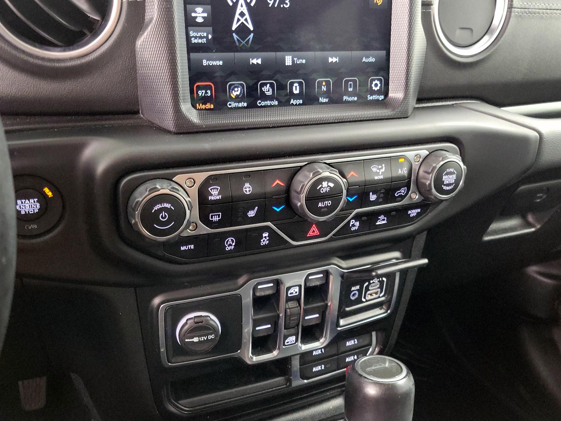 Thumbnail: 2020 Jeep Gladiator - 17