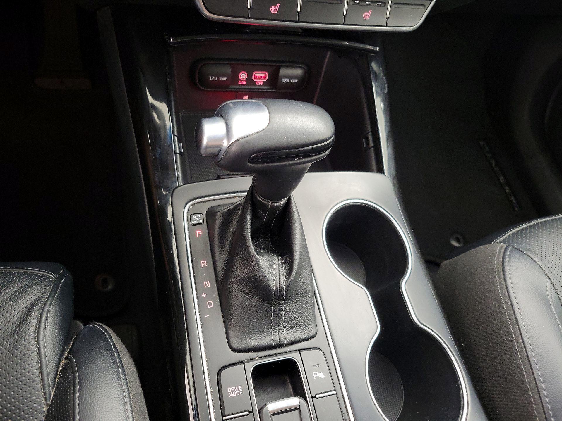 Thumbnail: 2019 Kia Sorento - 18