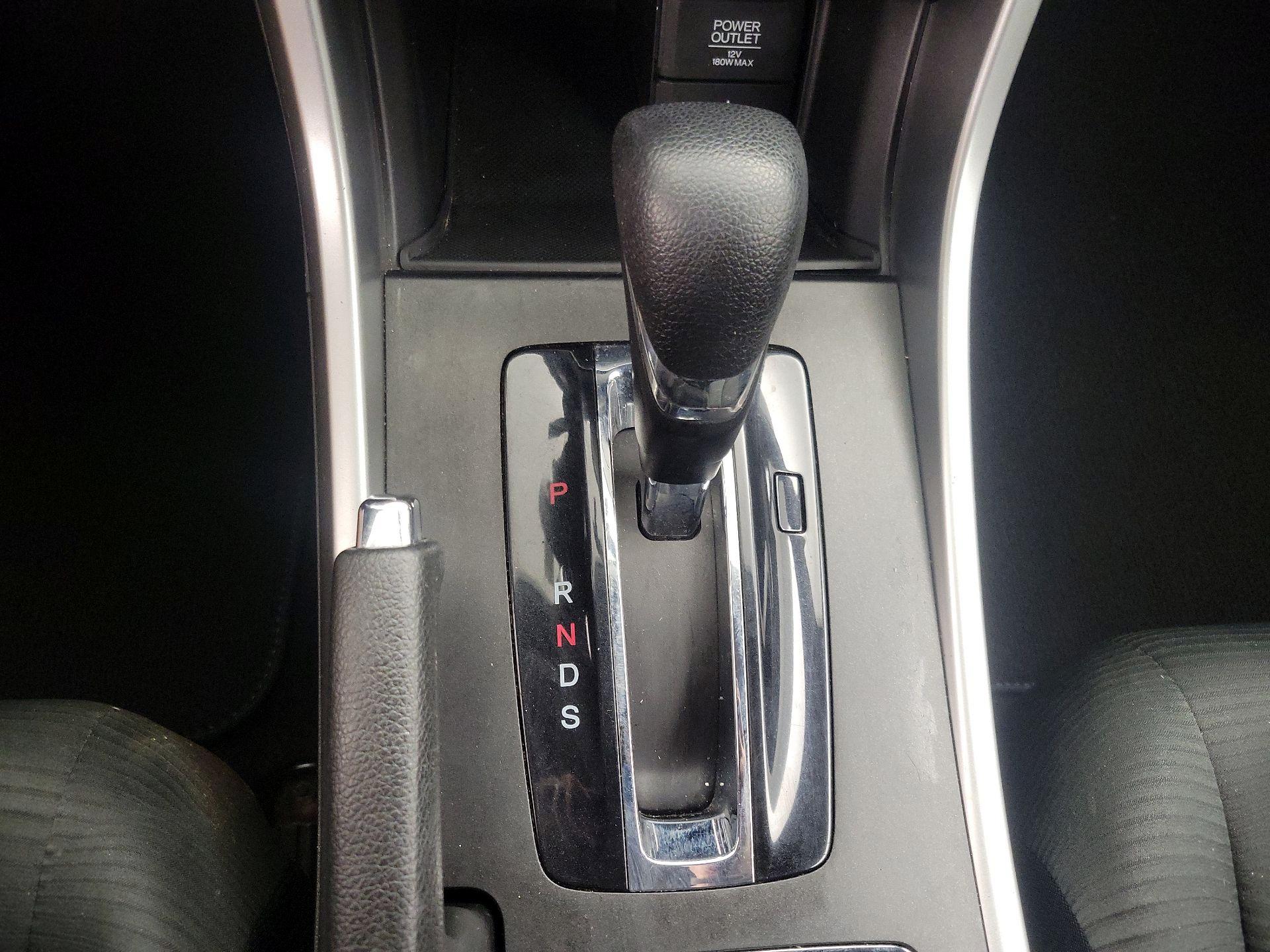 Thumbnail: 2015 Honda Accord - 17