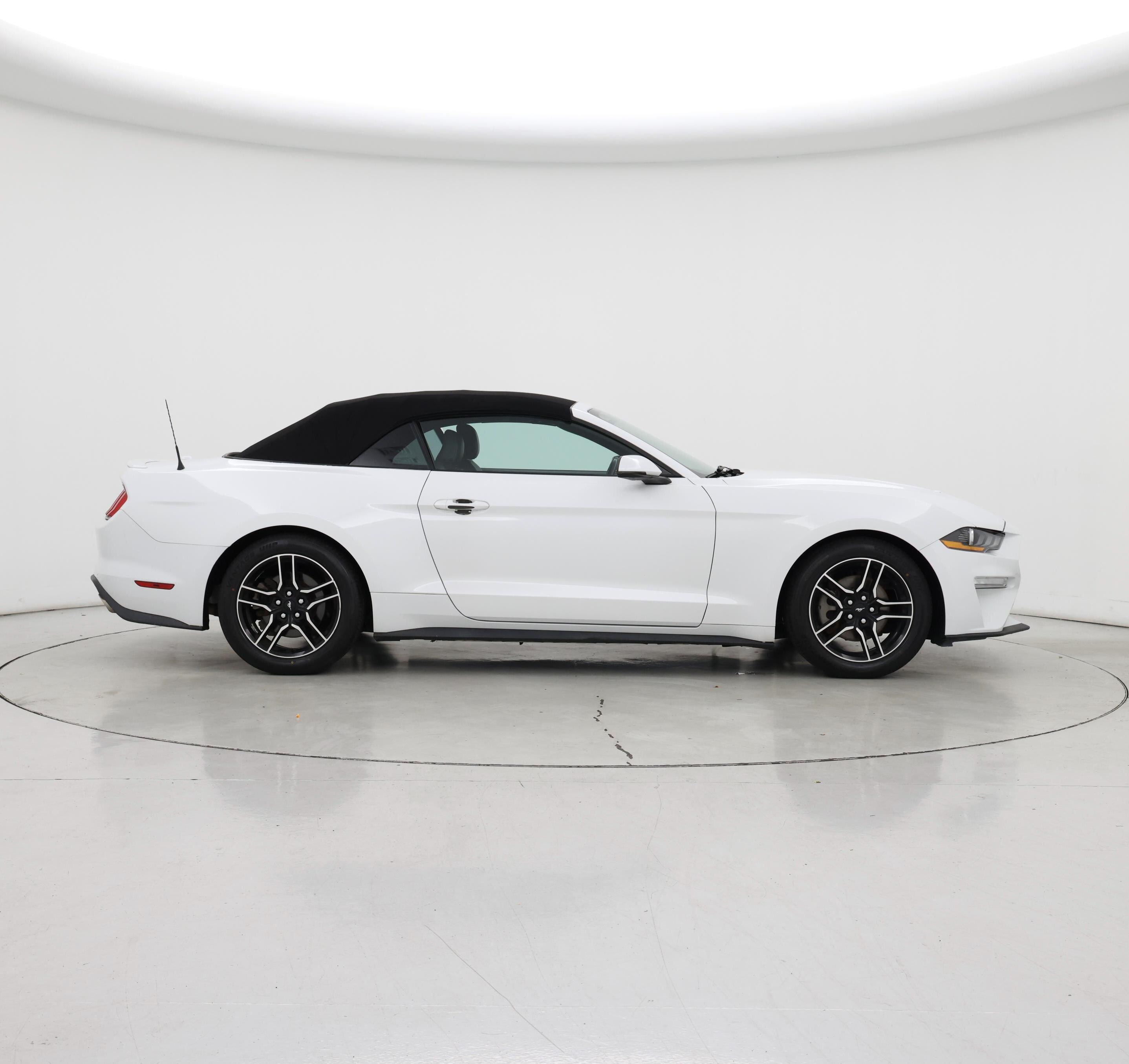 Thumbnail: 2018 Ford Mustang - 7