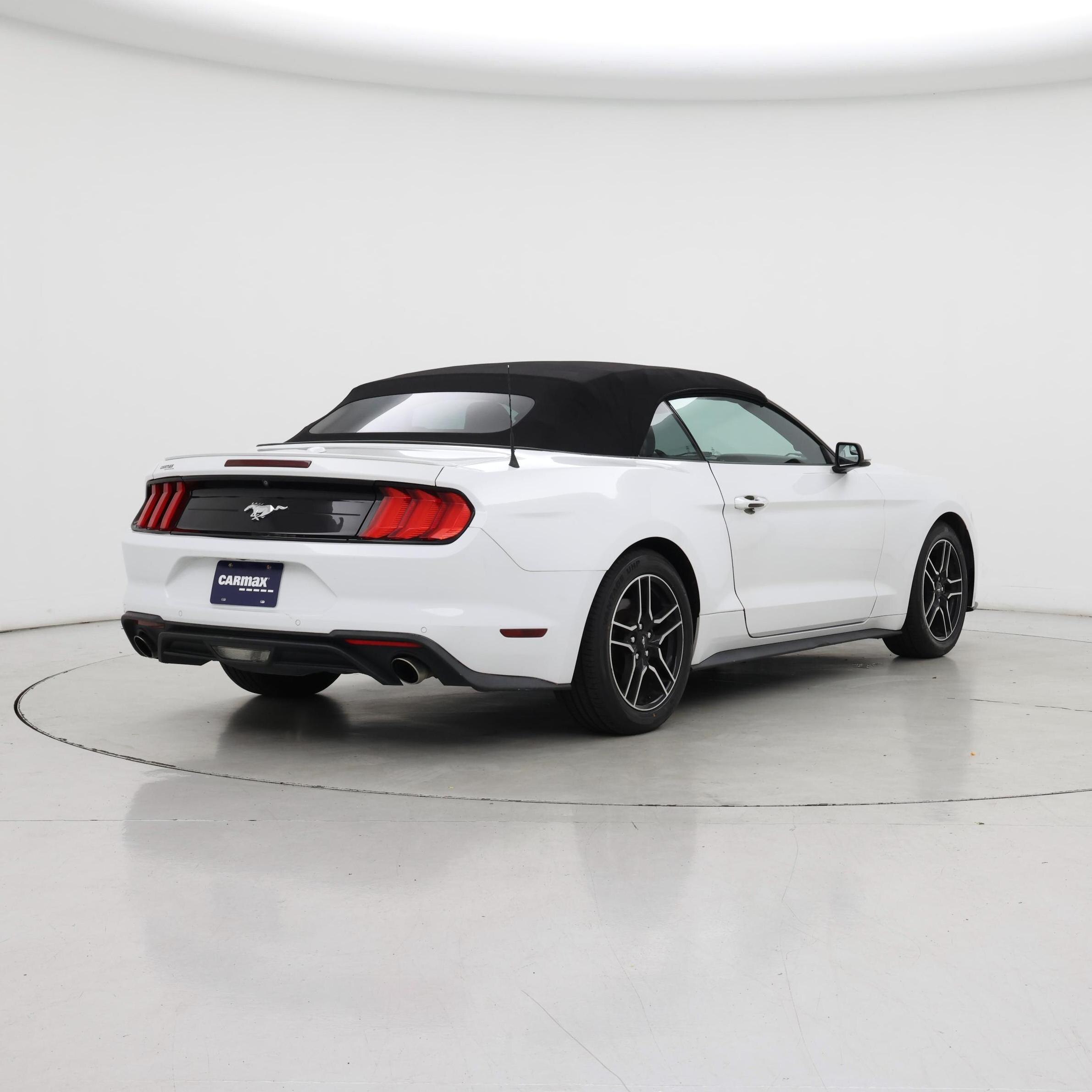 Thumbnail: 2018 Ford Mustang - 8