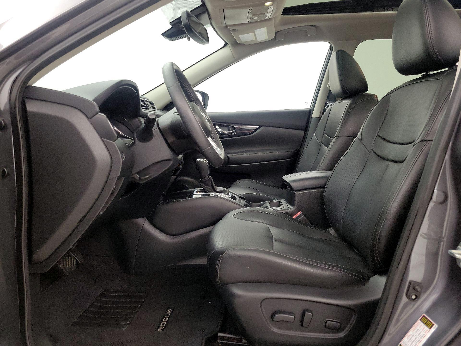 Thumbnail: 2019 Nissan Rogue - 11