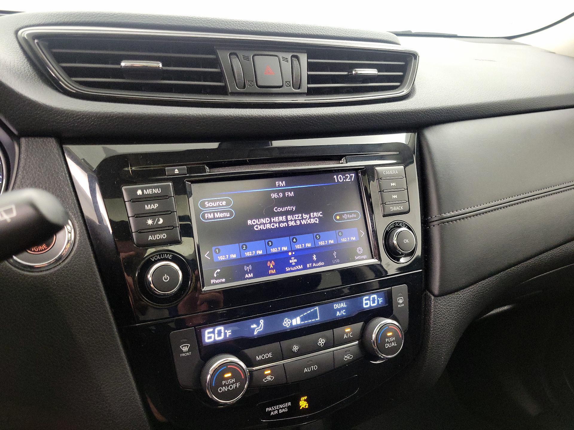 Thumbnail: 2019 Nissan Rogue - 16