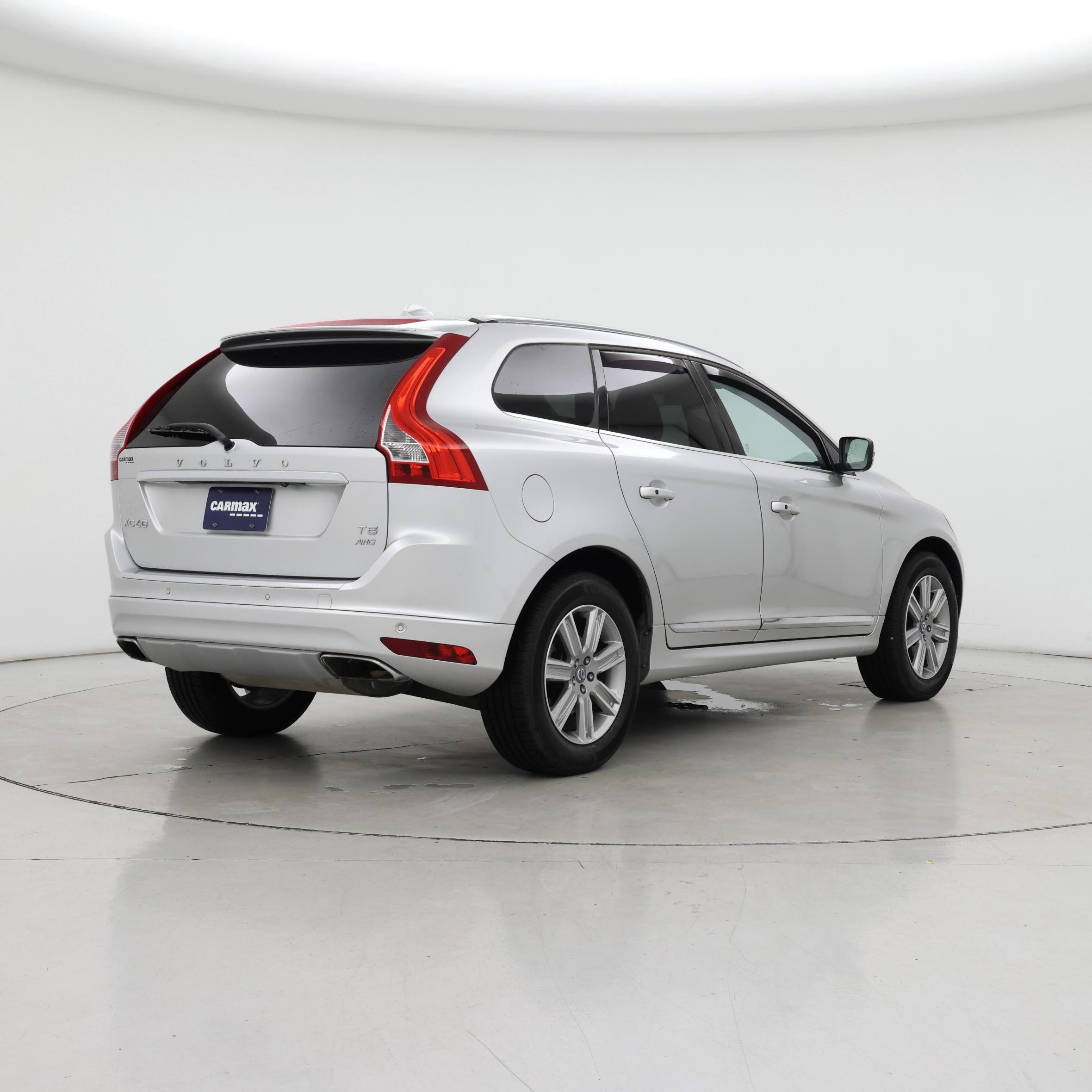 Thumbnail: 2017 Volvo XC60 - 8