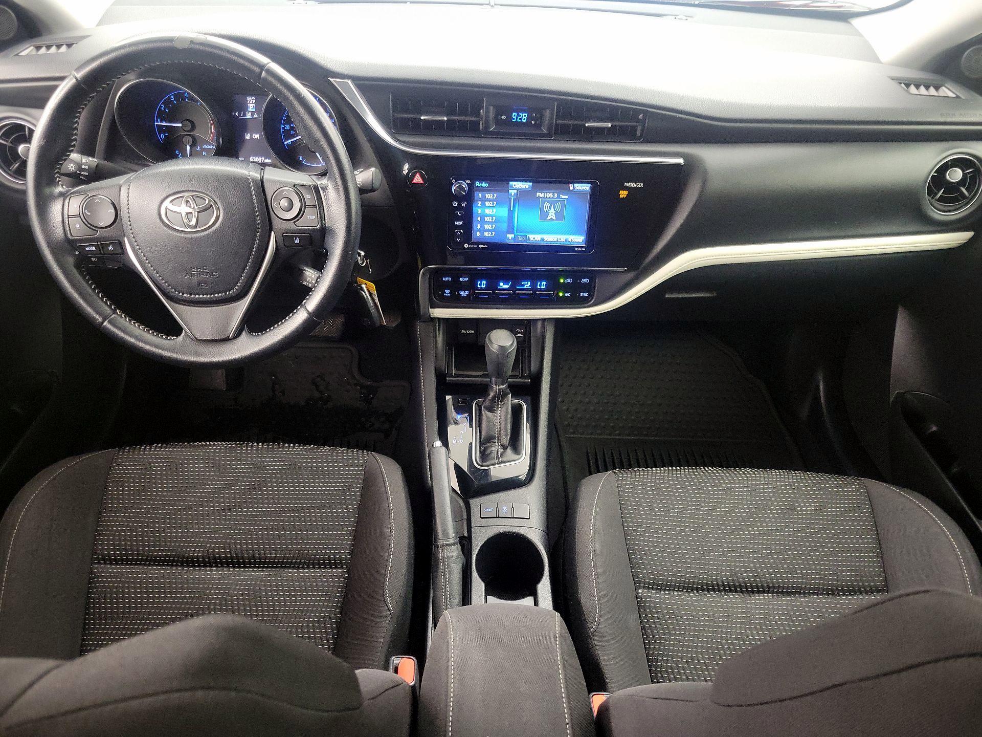 Thumbnail: 2017 Toyota Corolla iM - 9