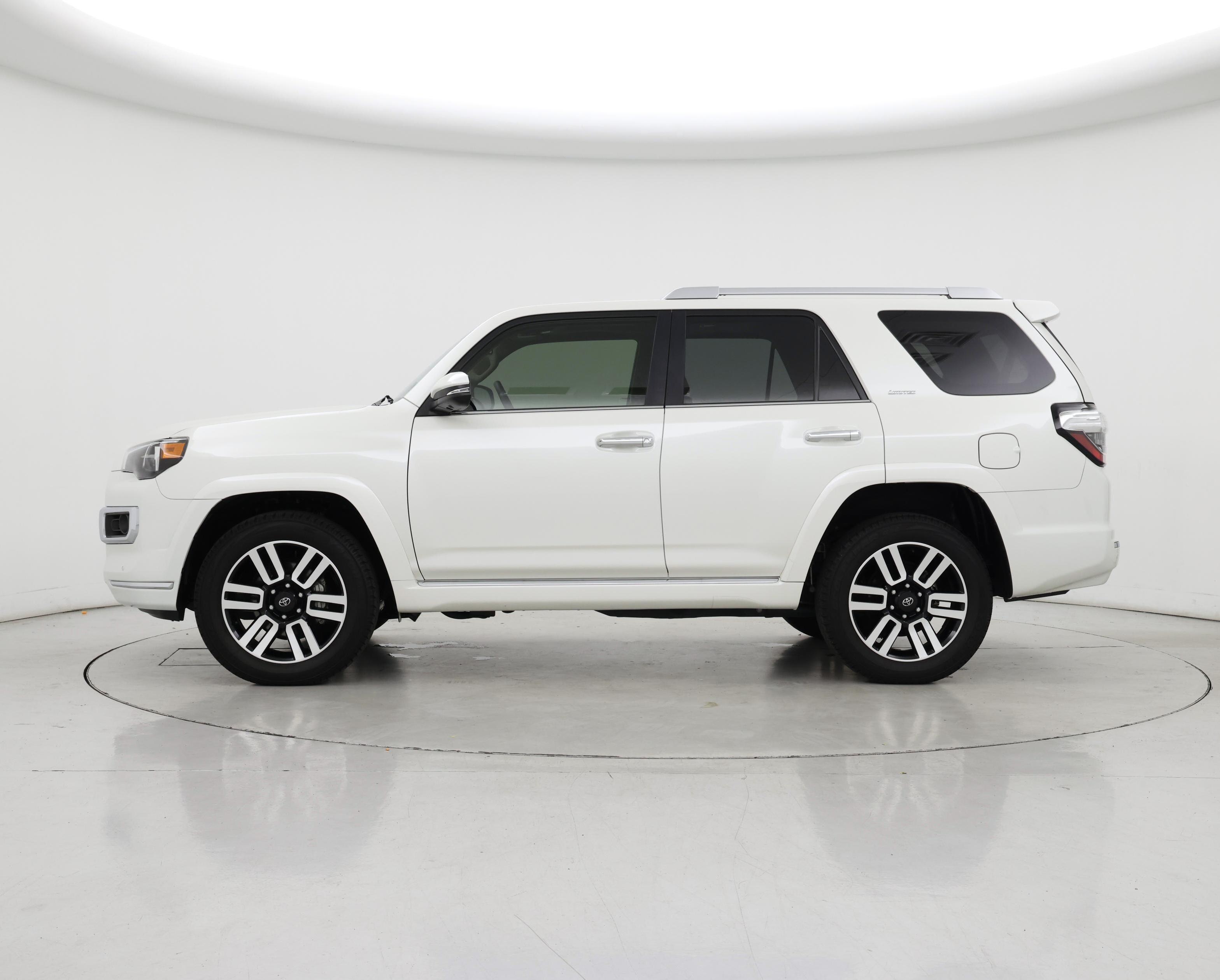 Thumbnail: 2023 Toyota 4Runner - 3