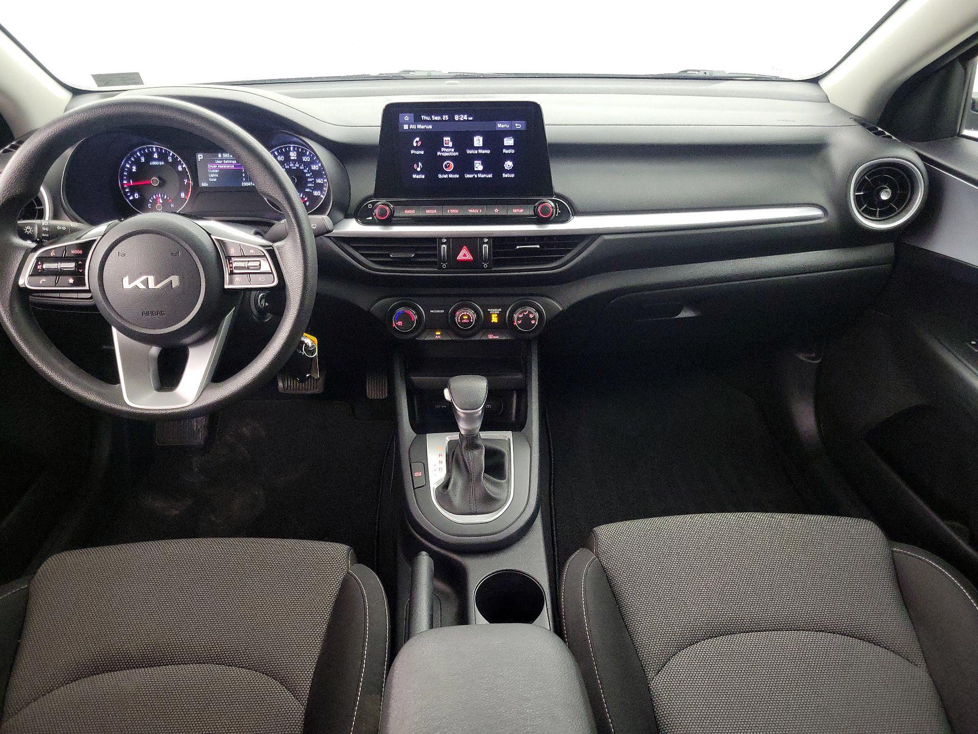Thumbnail: 2024 Kia Forte - 9
