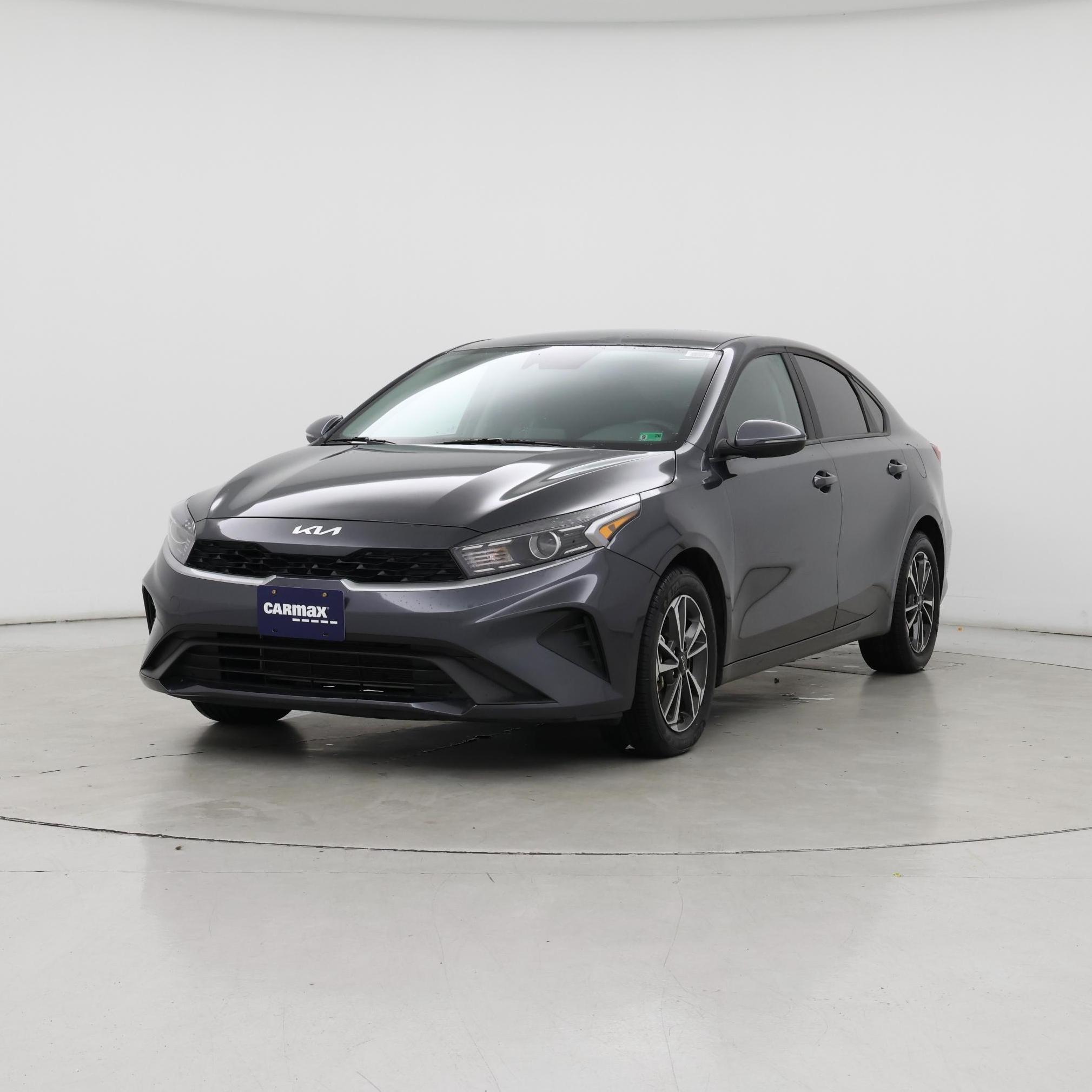 Thumbnail: 2024 Kia Forte - 4