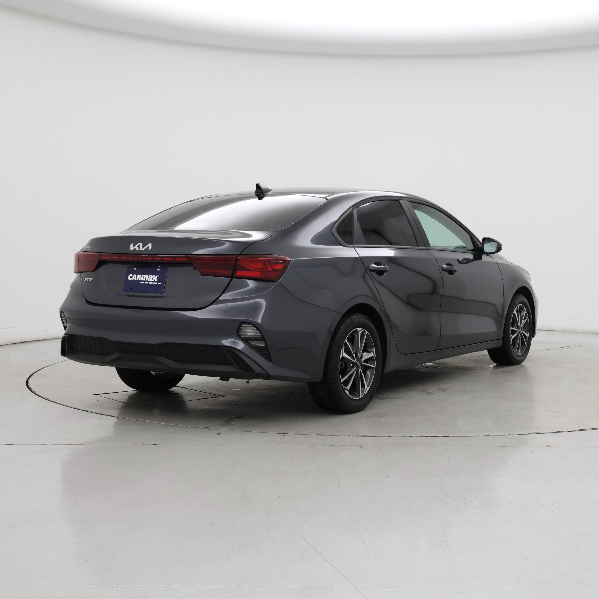 Thumbnail: 2024 Kia Forte - 8