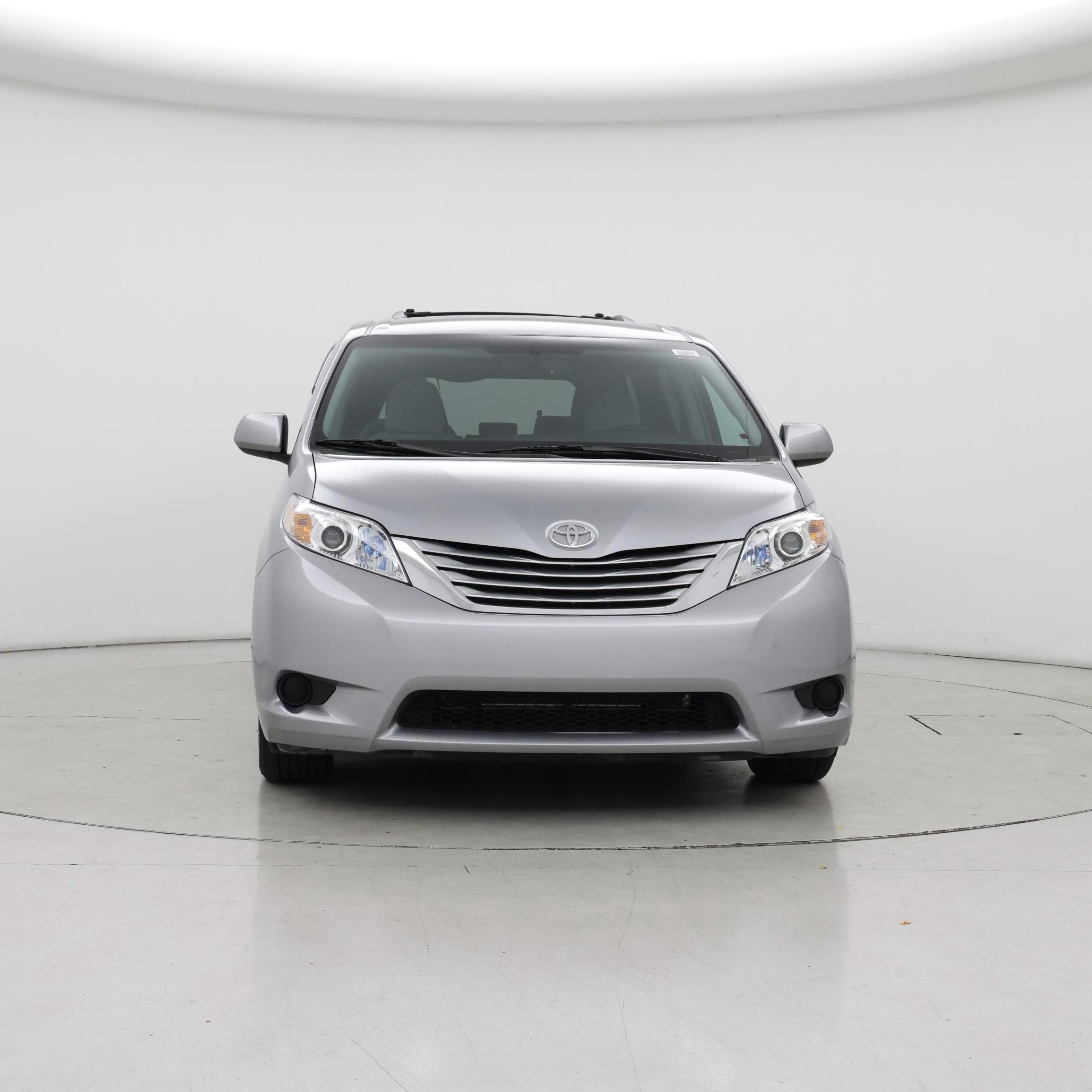 Thumbnail: 2016 Toyota Sienna - 5