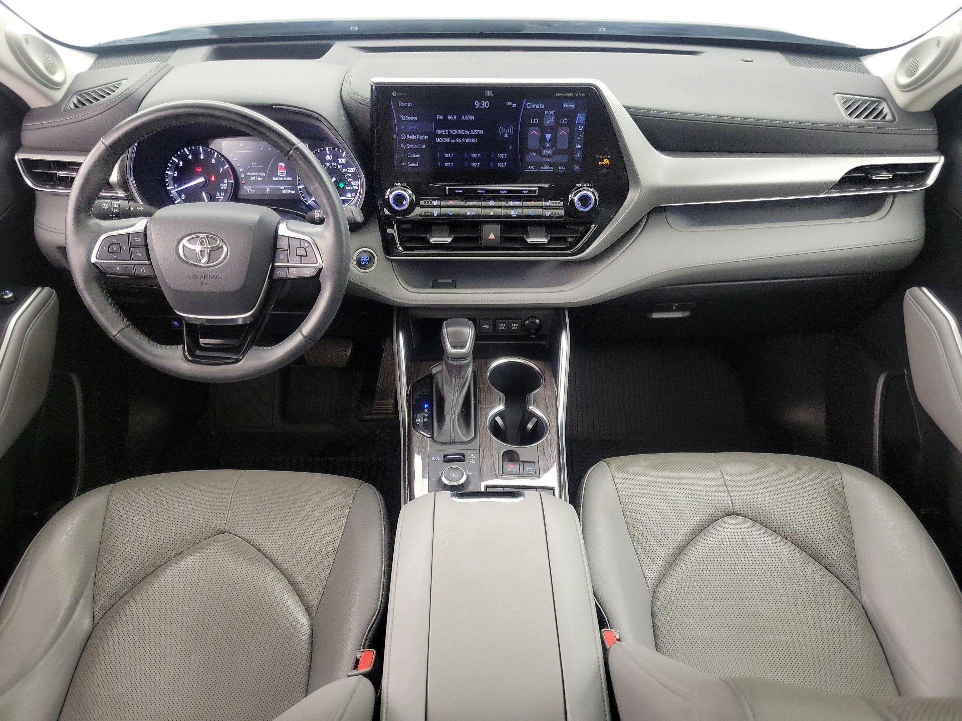 Thumbnail: 2021 Toyota Highlander - 9