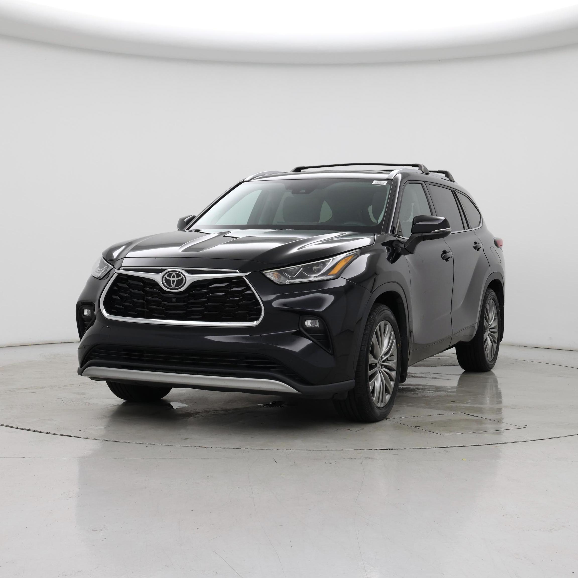 Thumbnail: 2021 Toyota Highlander - 4