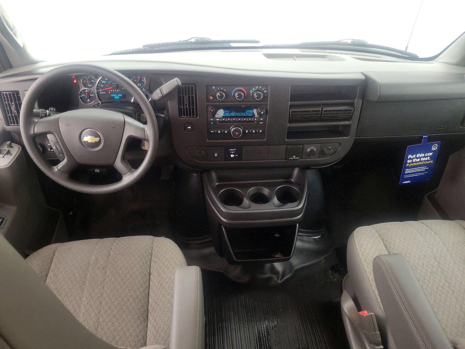 Thumbnail: 2017 Chevrolet Express - 9