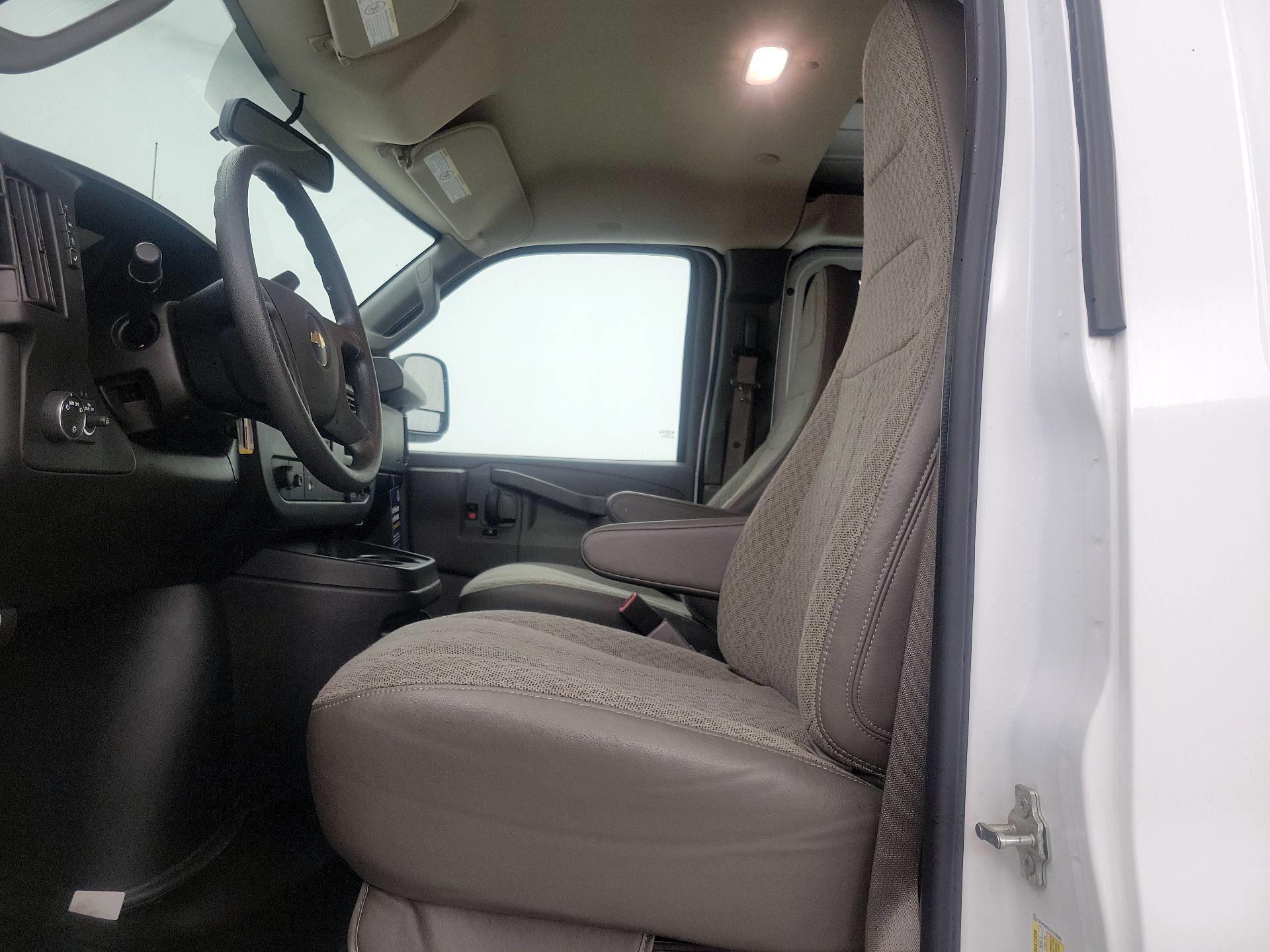Thumbnail: 2017 Chevrolet Express - 11