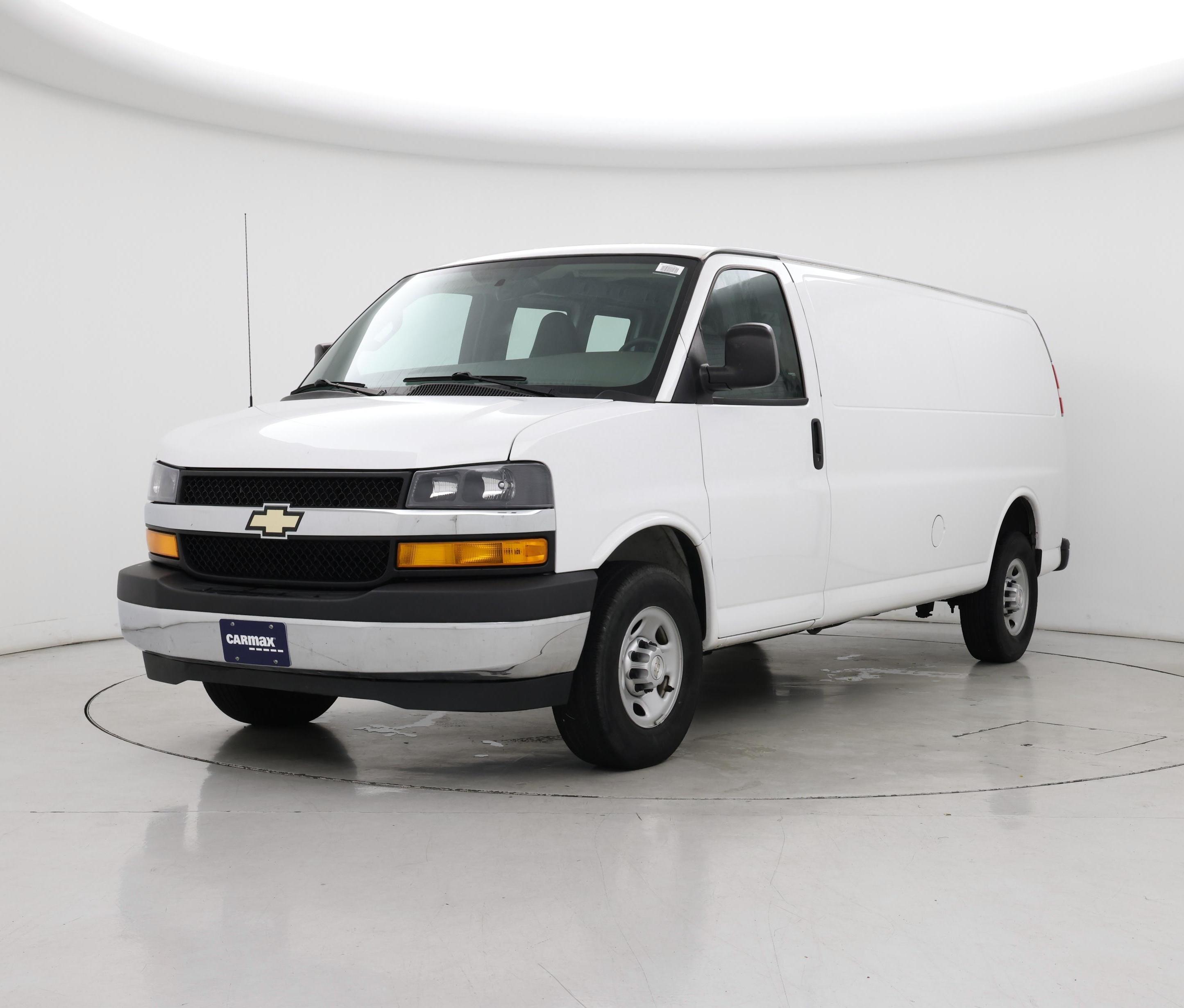 Thumbnail: 2017 Chevrolet Express - 4