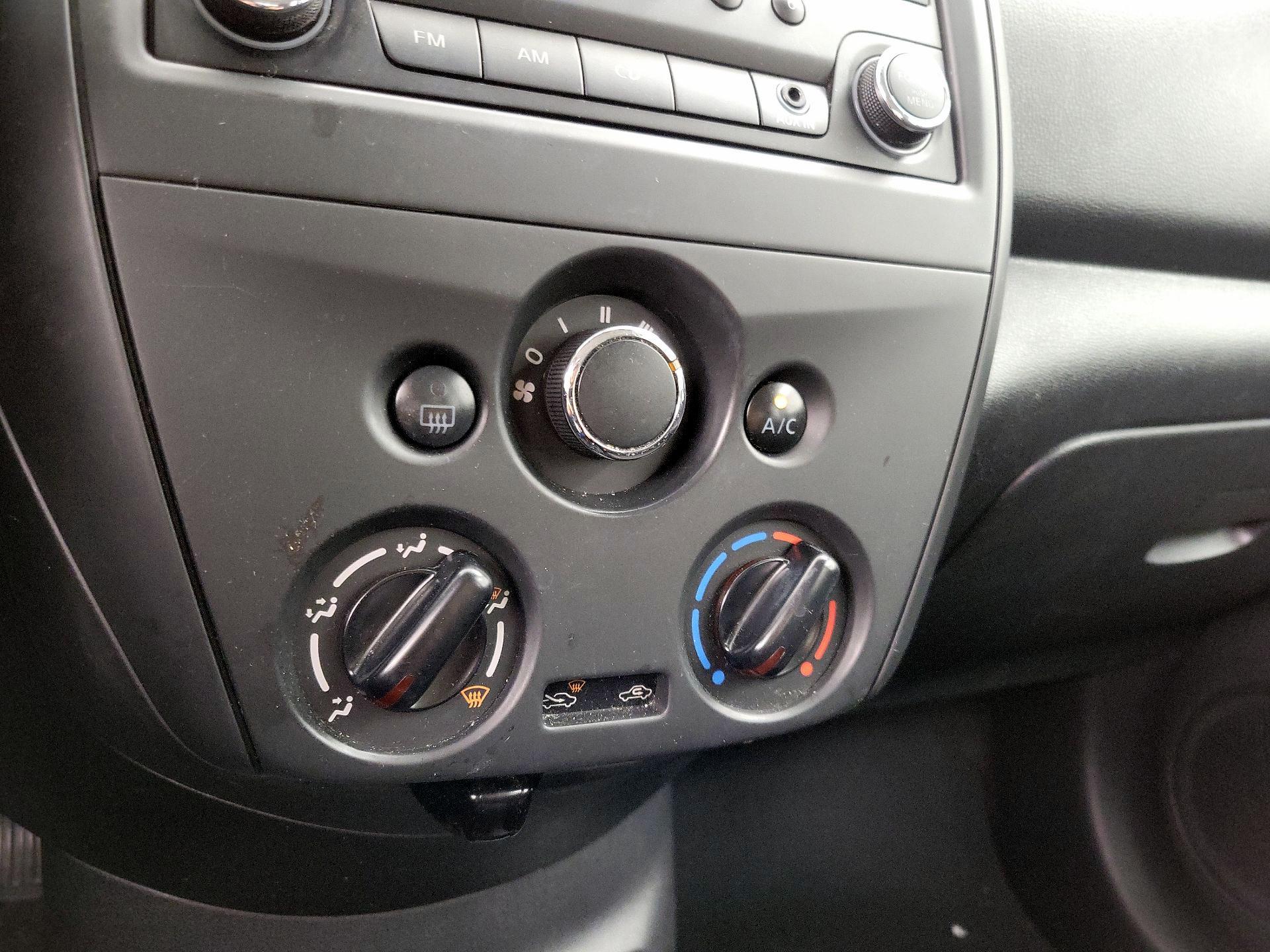 Thumbnail: 2016 Nissan Versa - 15