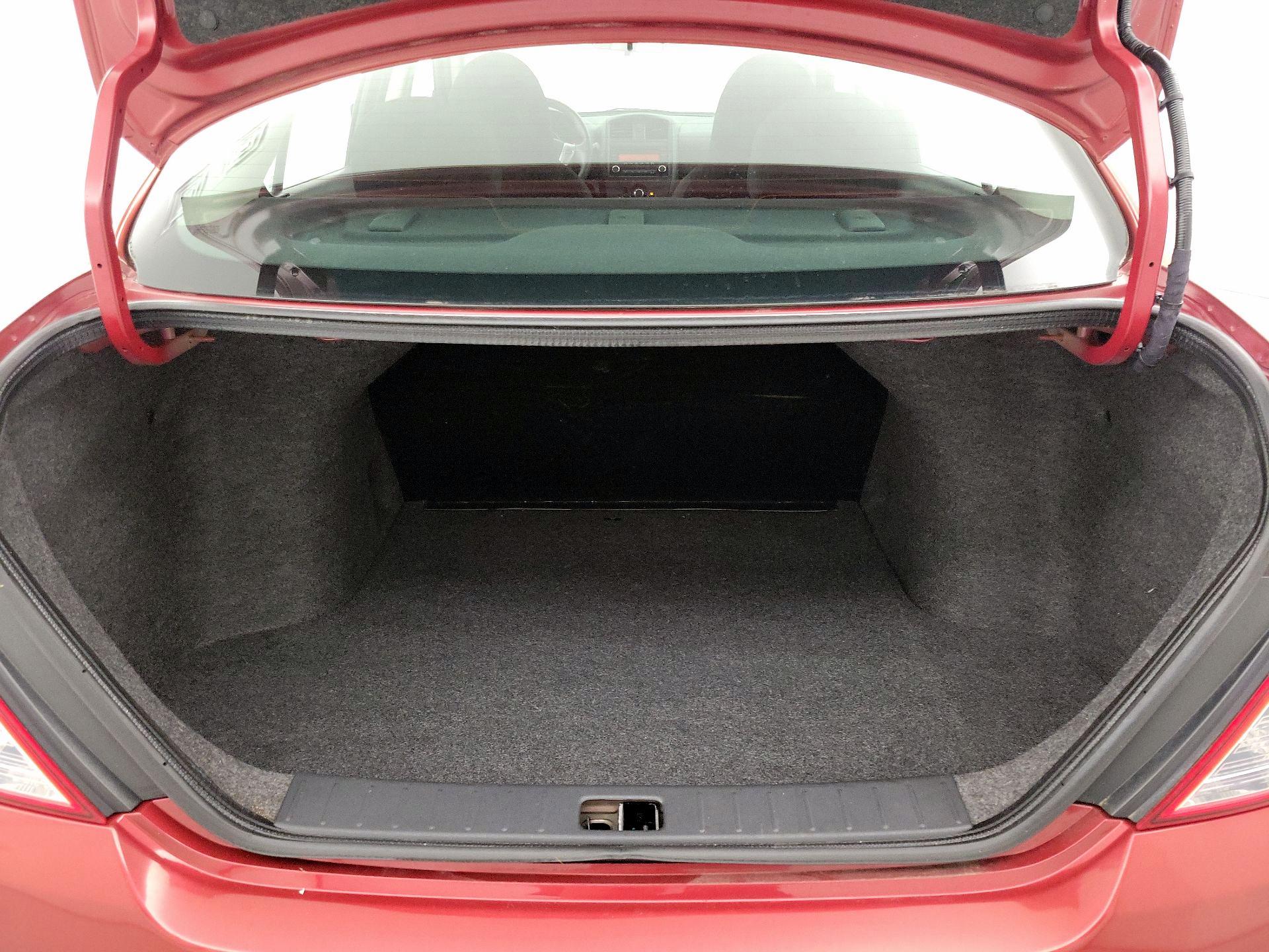 Thumbnail: 2016 Nissan Versa - 18