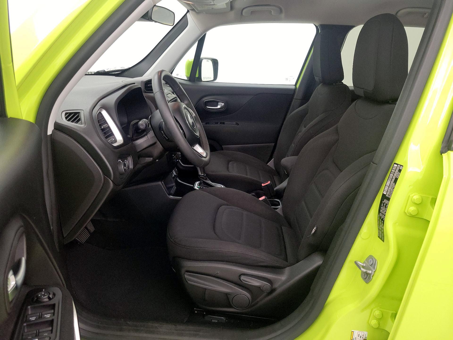 Thumbnail: 2018 Jeep Renegade - 11