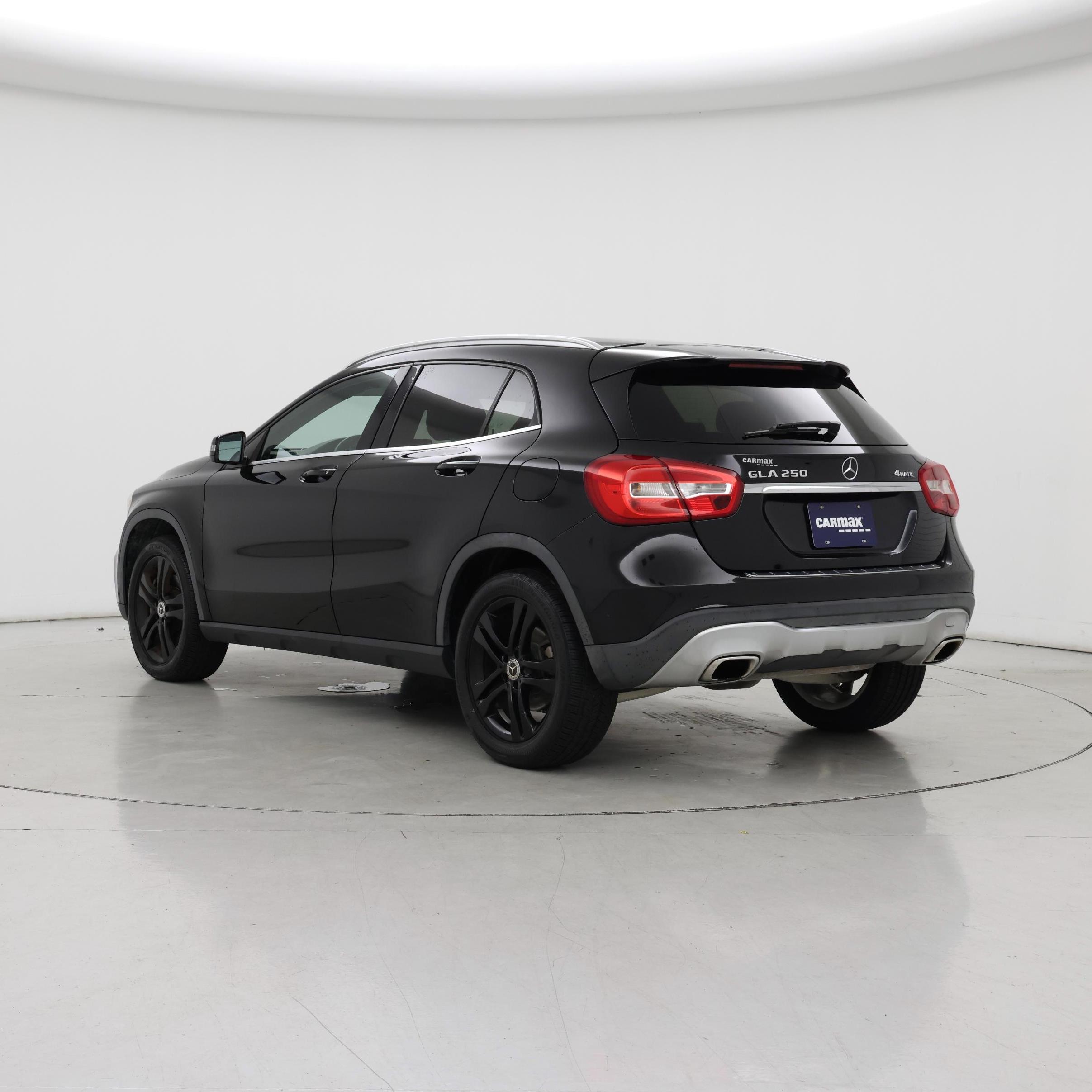 Thumbnail: 2018 Mercedes-Benz GLA - 2
