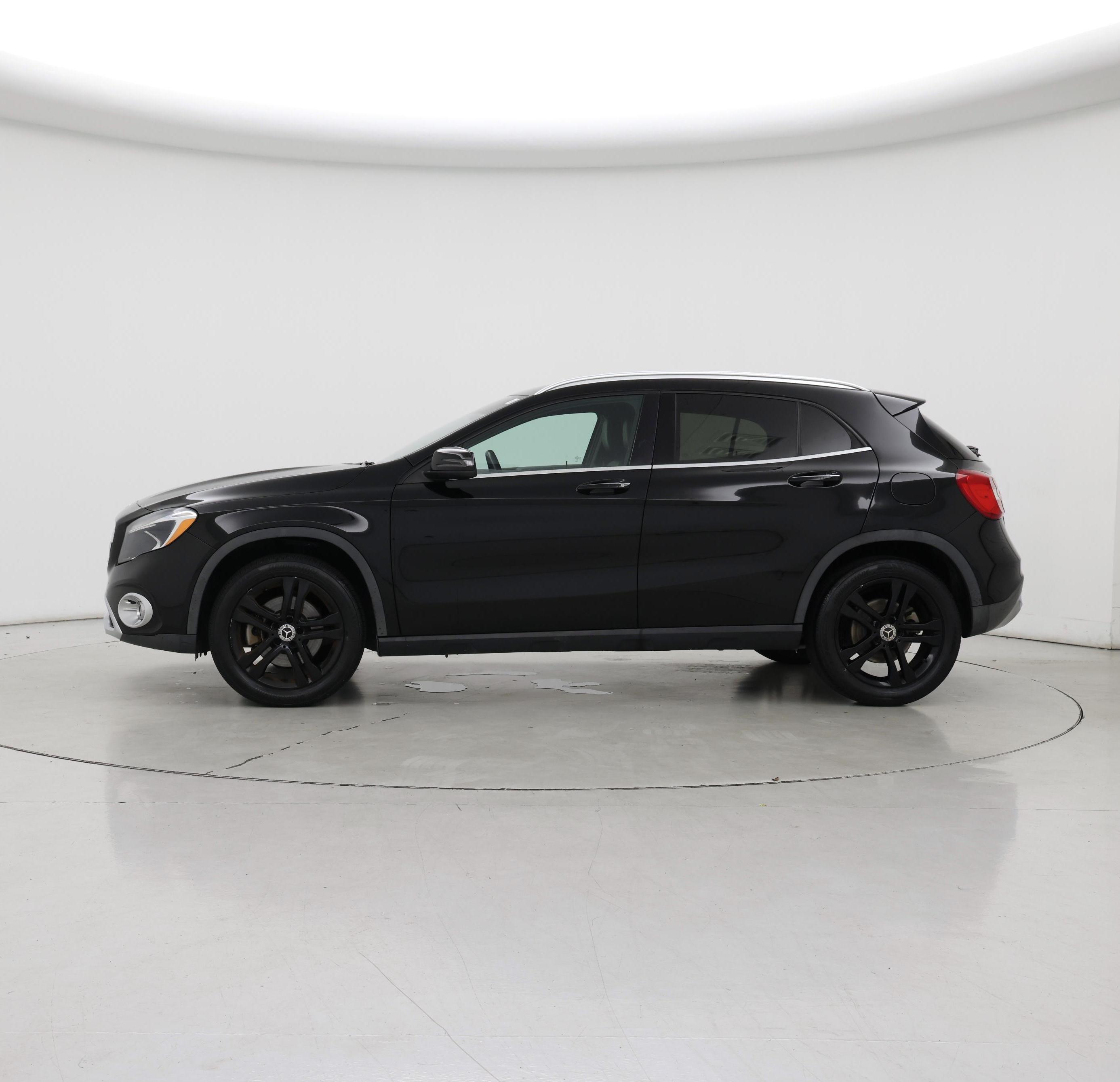 Thumbnail: 2018 Mercedes-Benz GLA - 3