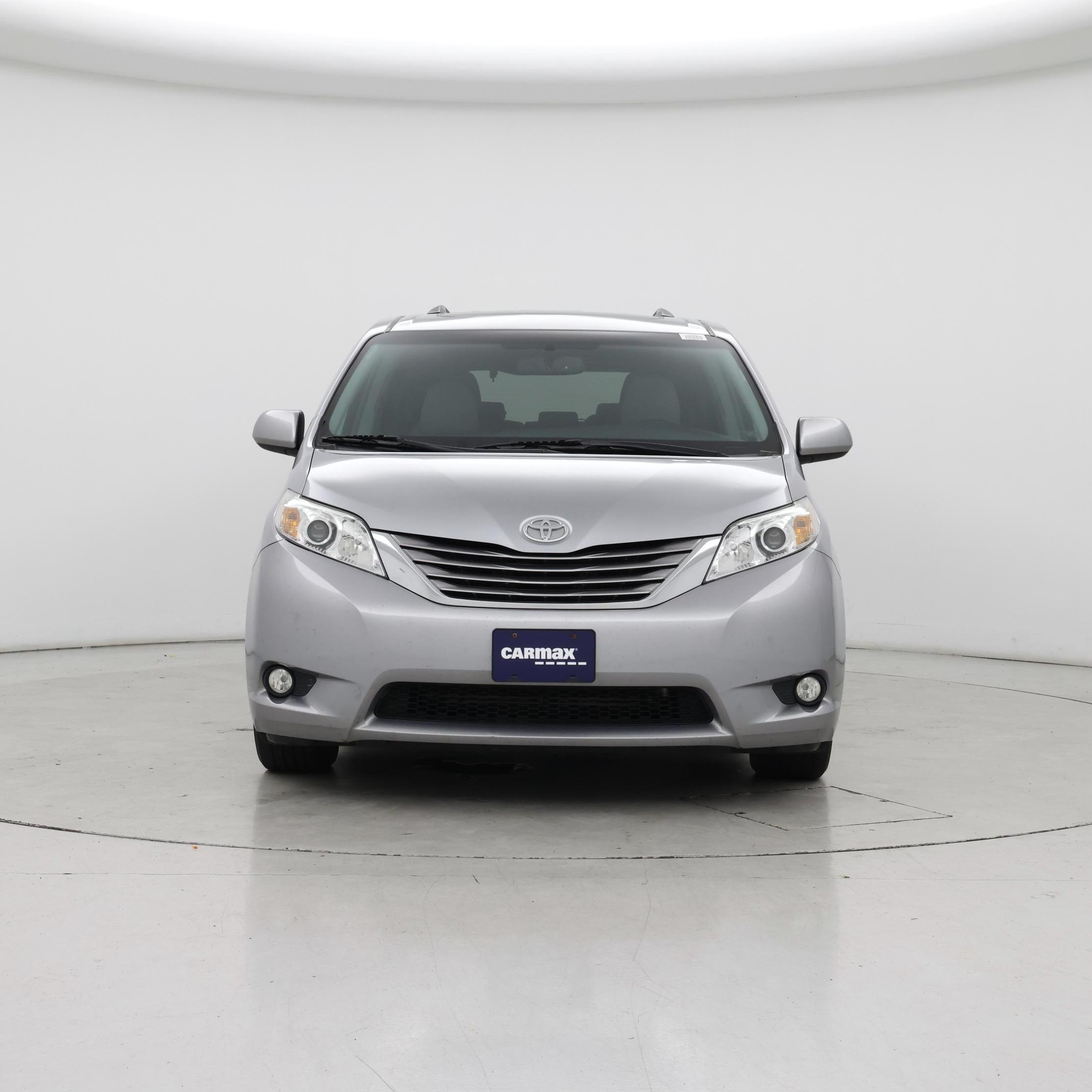 Thumbnail: 2017 Toyota Sienna - 5