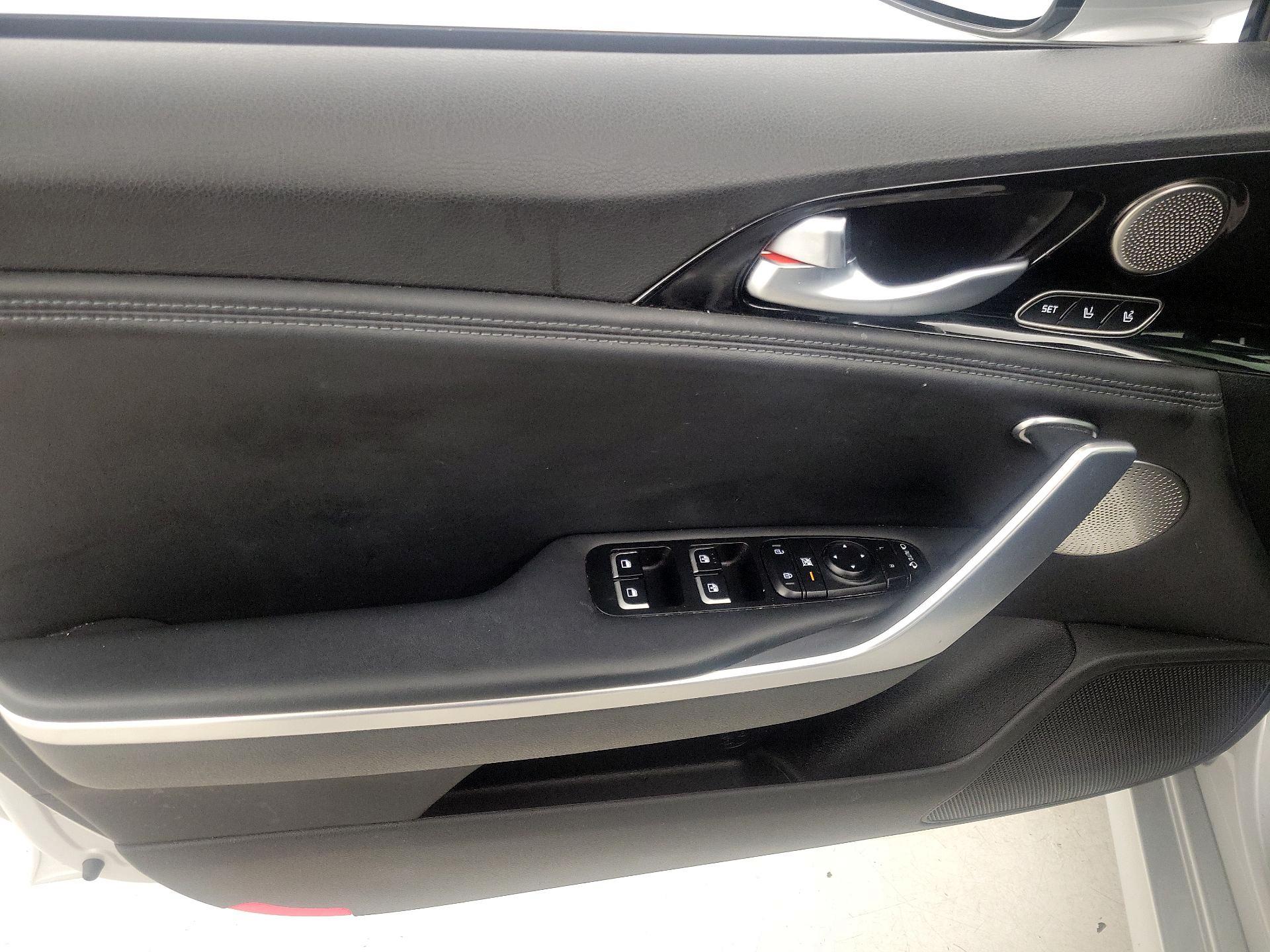 Thumbnail: 2018 Kia Stinger - 12