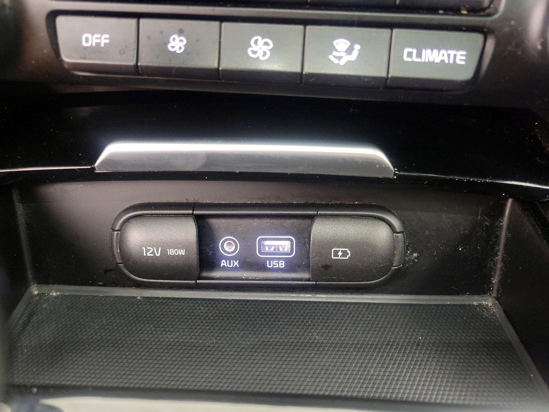 Thumbnail: 2018 Kia Stinger - 19