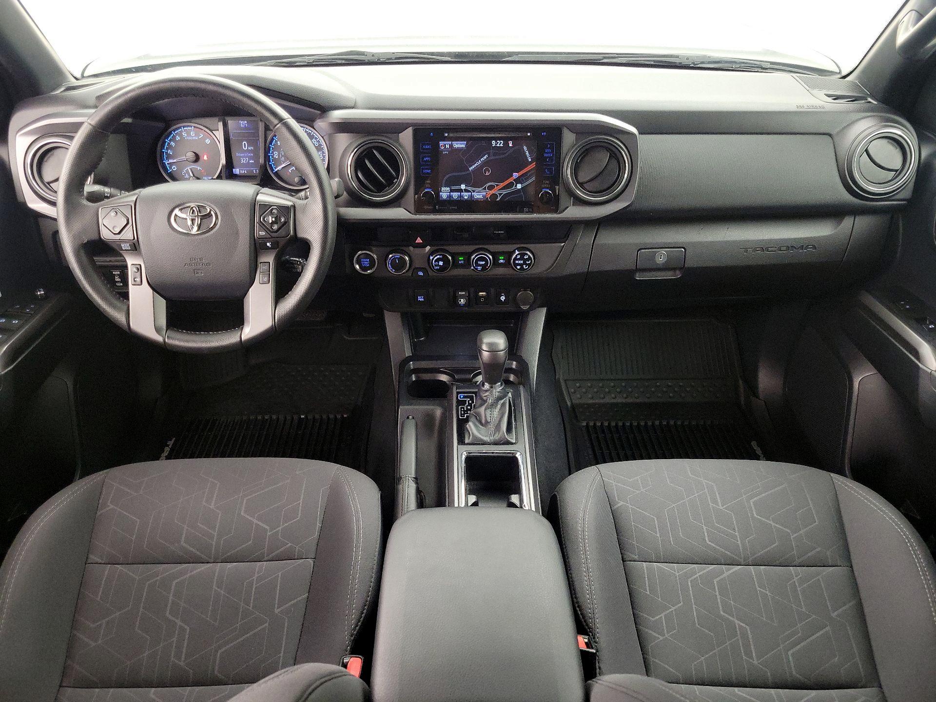 Thumbnail: 2018 Toyota Tacoma - 9