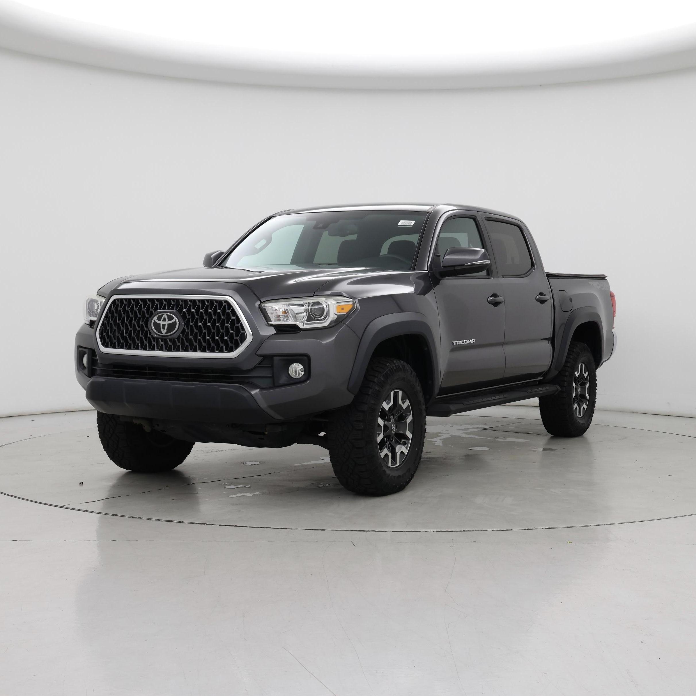 Thumbnail: 2018 Toyota Tacoma - 4