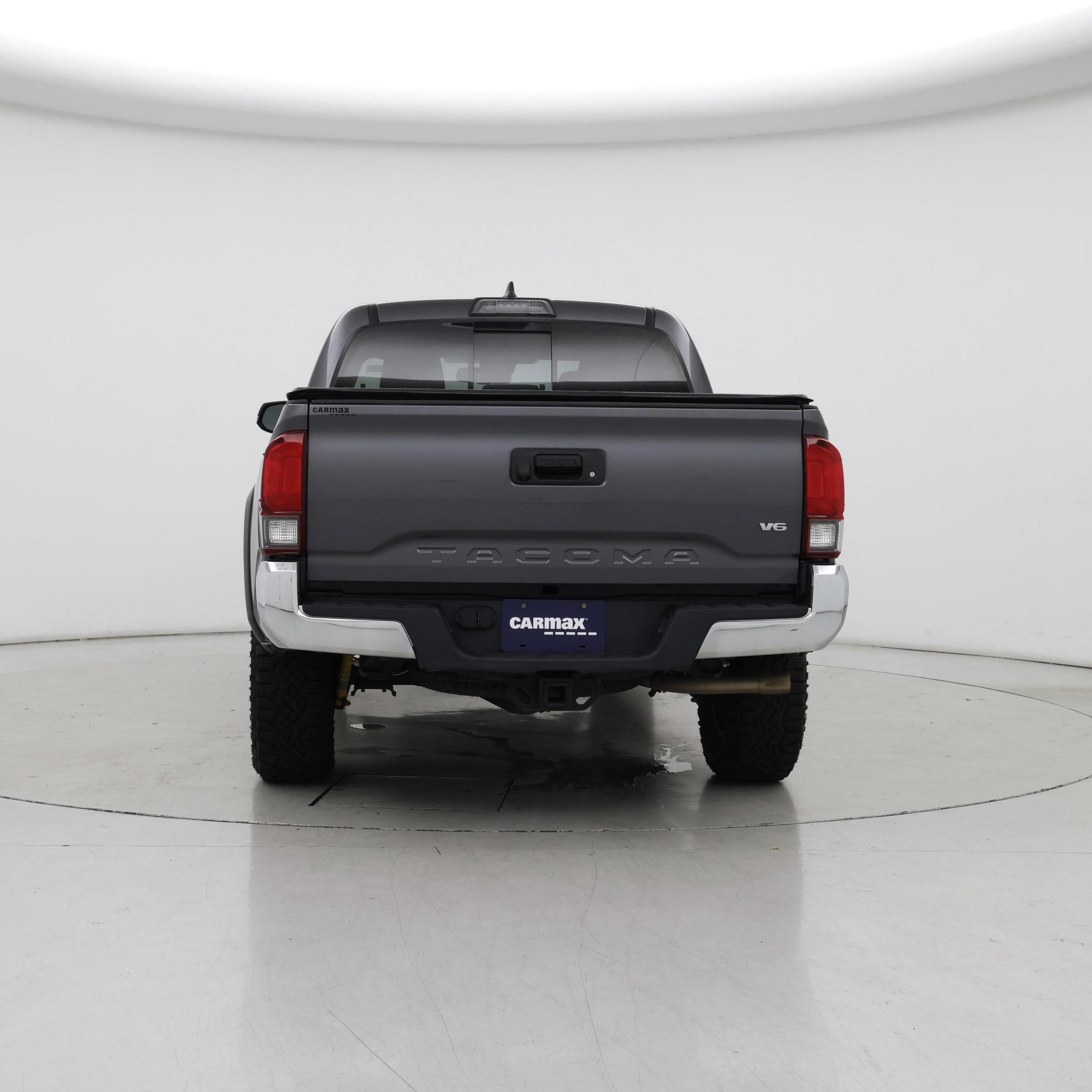 Thumbnail: 2018 Toyota Tacoma - 6