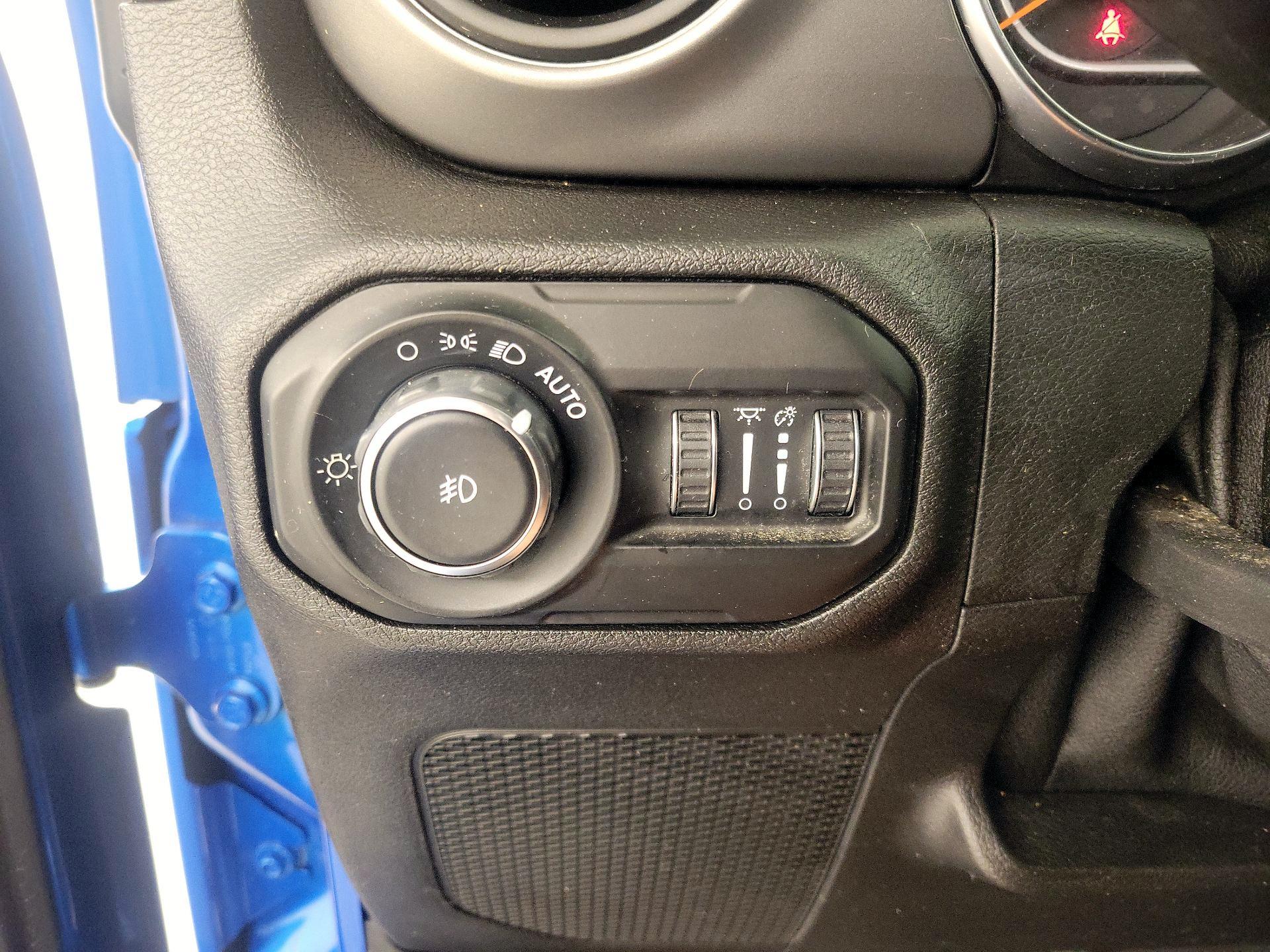Thumbnail: 2021 Jeep Wrangler - 13