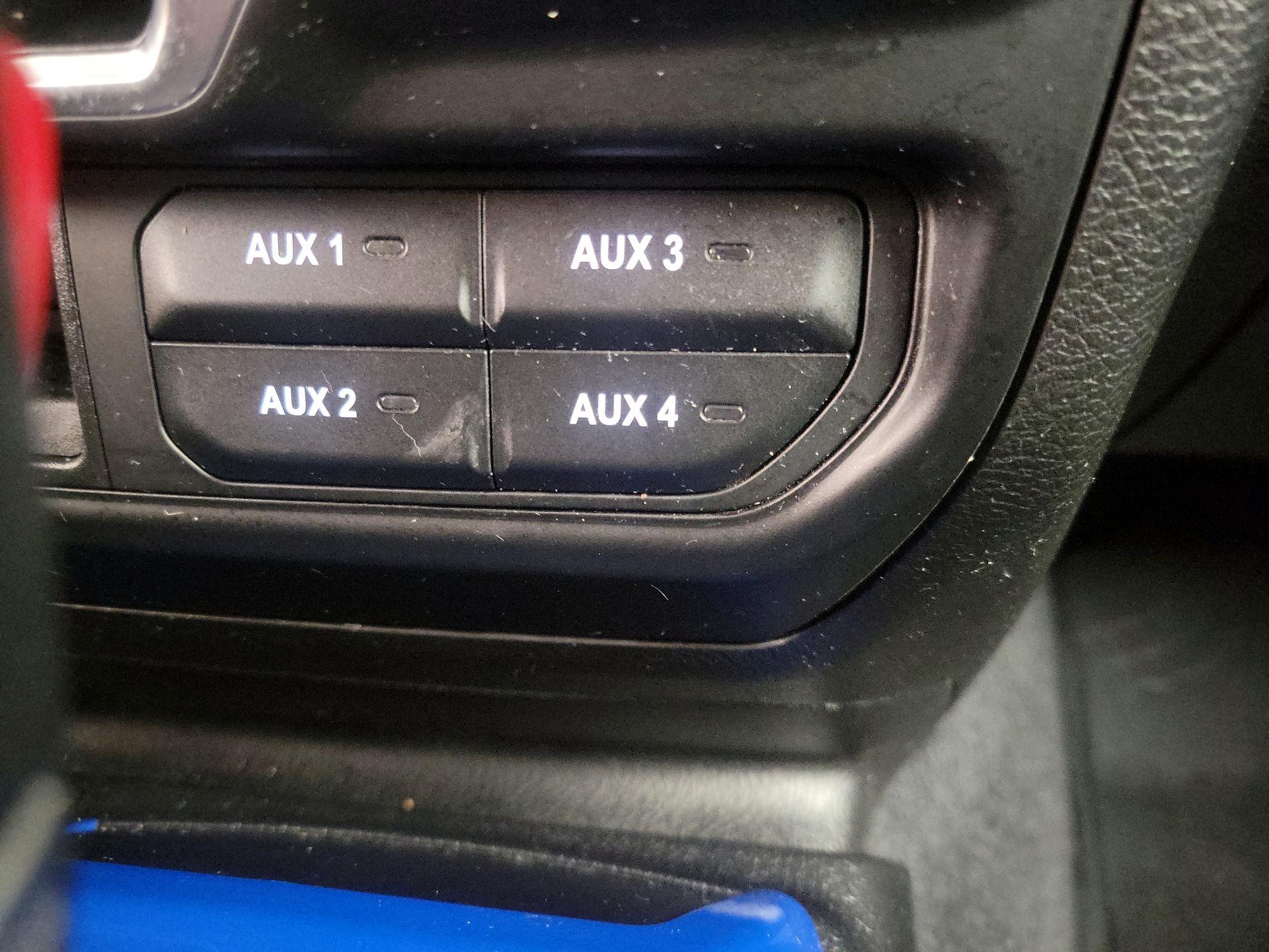 Thumbnail: 2021 Jeep Wrangler - 18