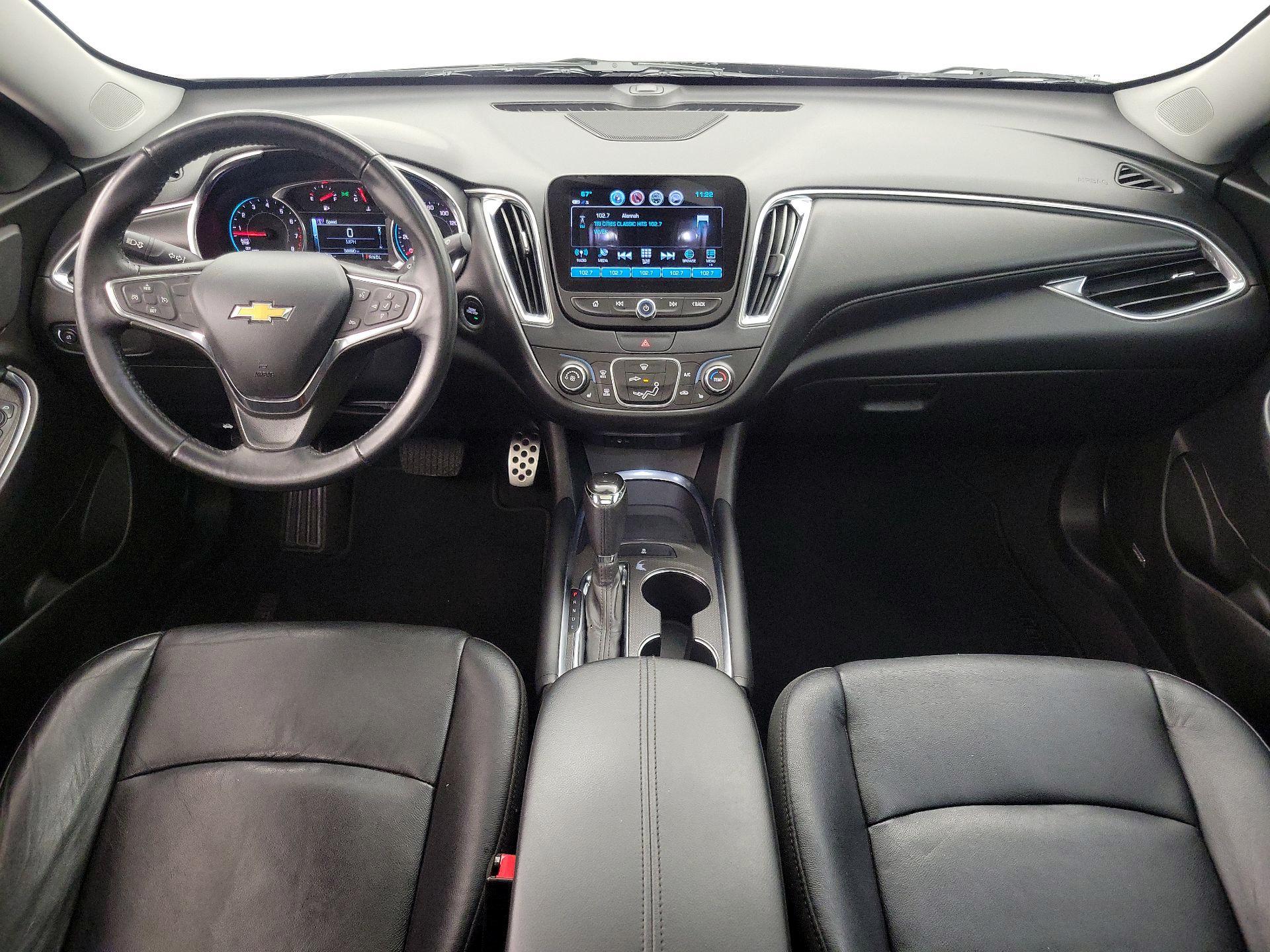 Thumbnail: 2017 Chevrolet Malibu - 9