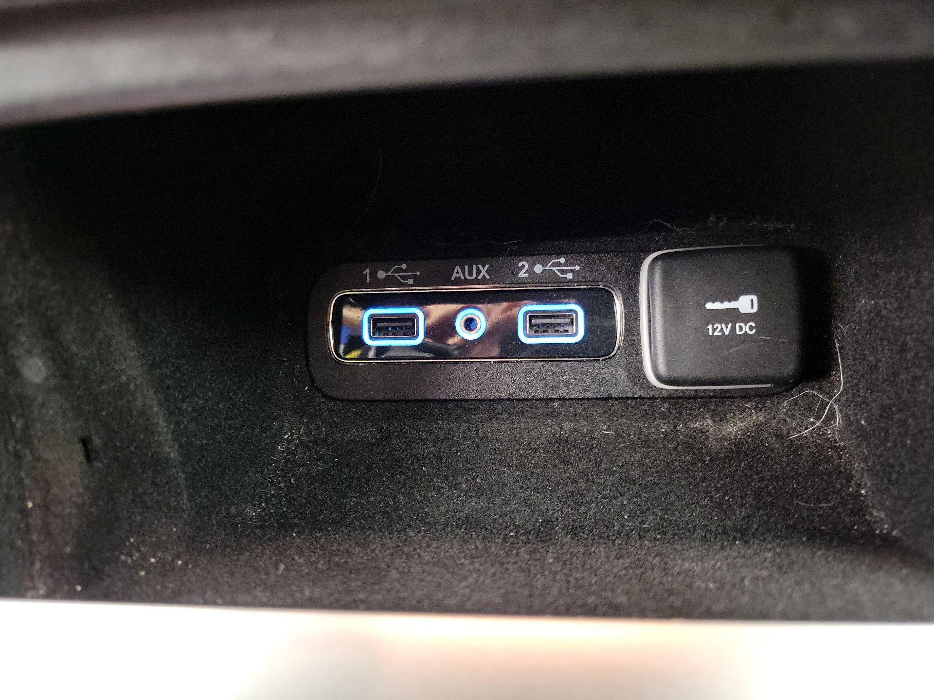 Thumbnail: 2019 Jeep Grand Cherokee - 18