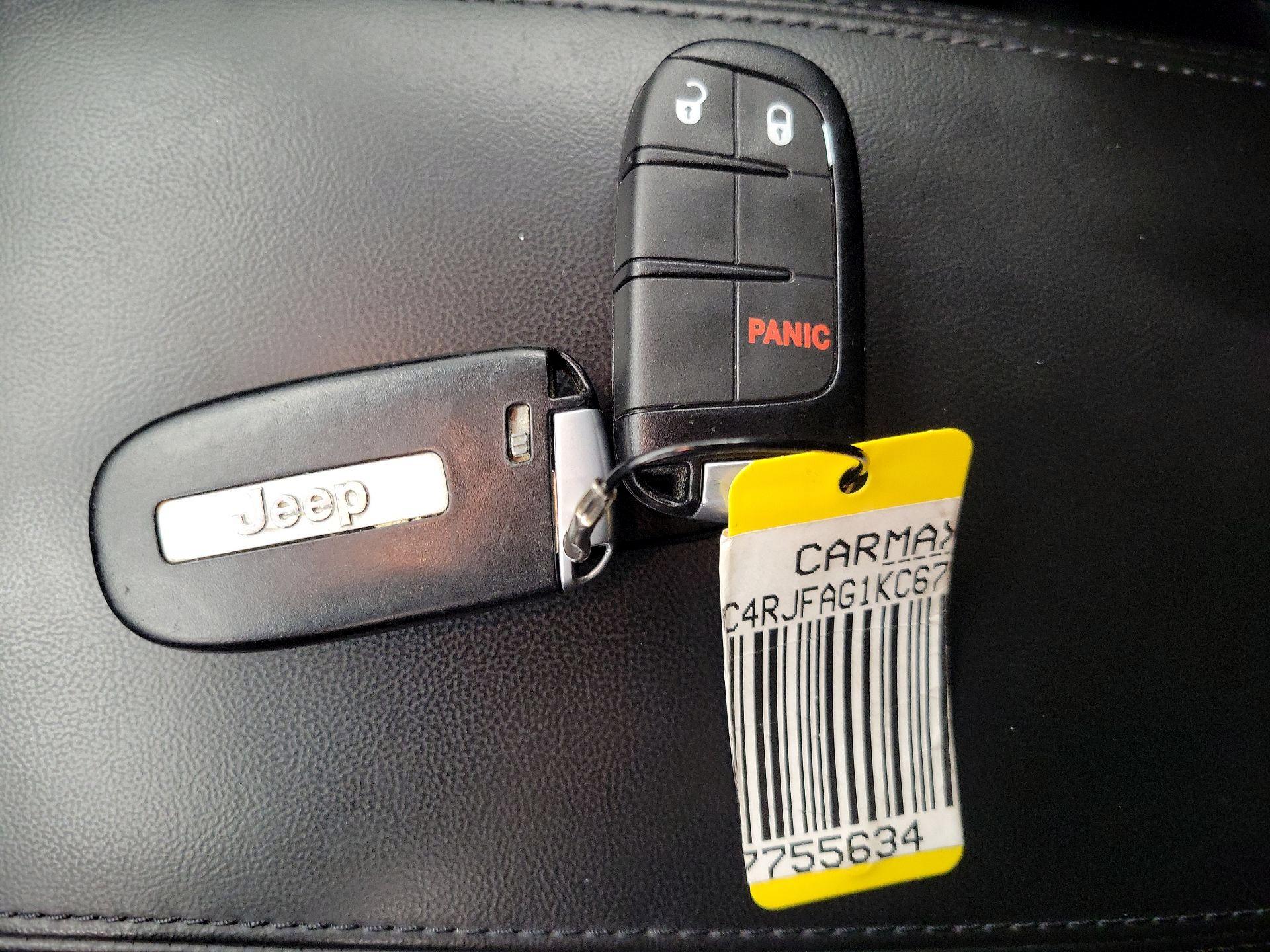 Thumbnail: 2019 Jeep Grand Cherokee - 19