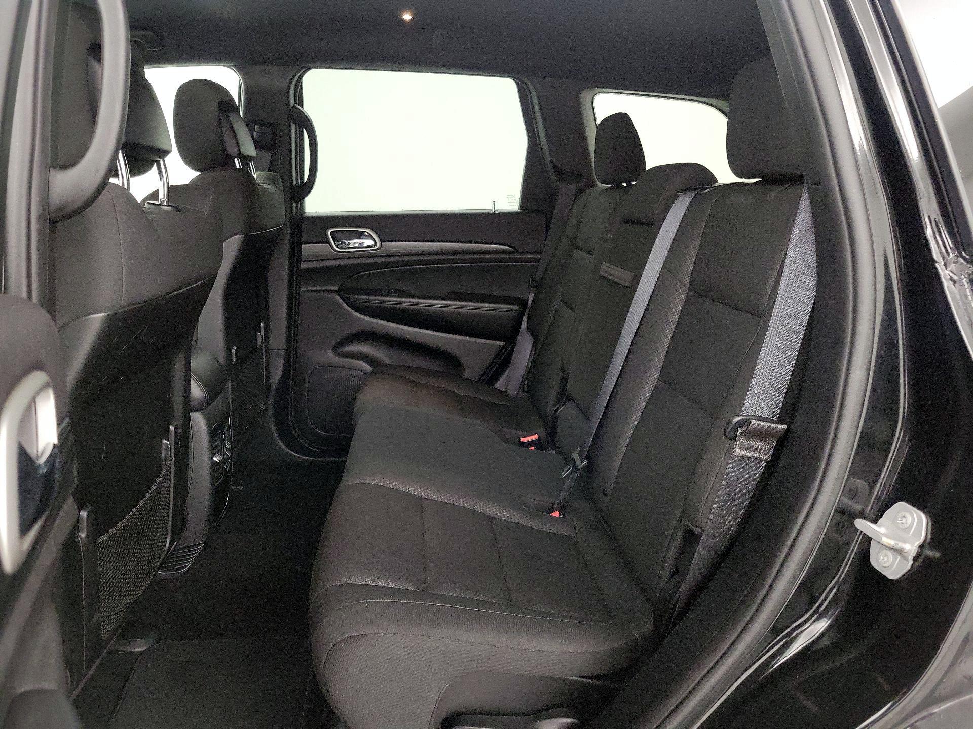 Thumbnail: 2019 Jeep Grand Cherokee - 20