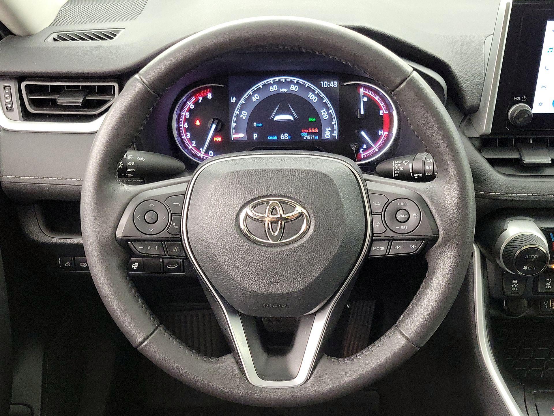 Thumbnail: 2023 Toyota RAV4 - 10
