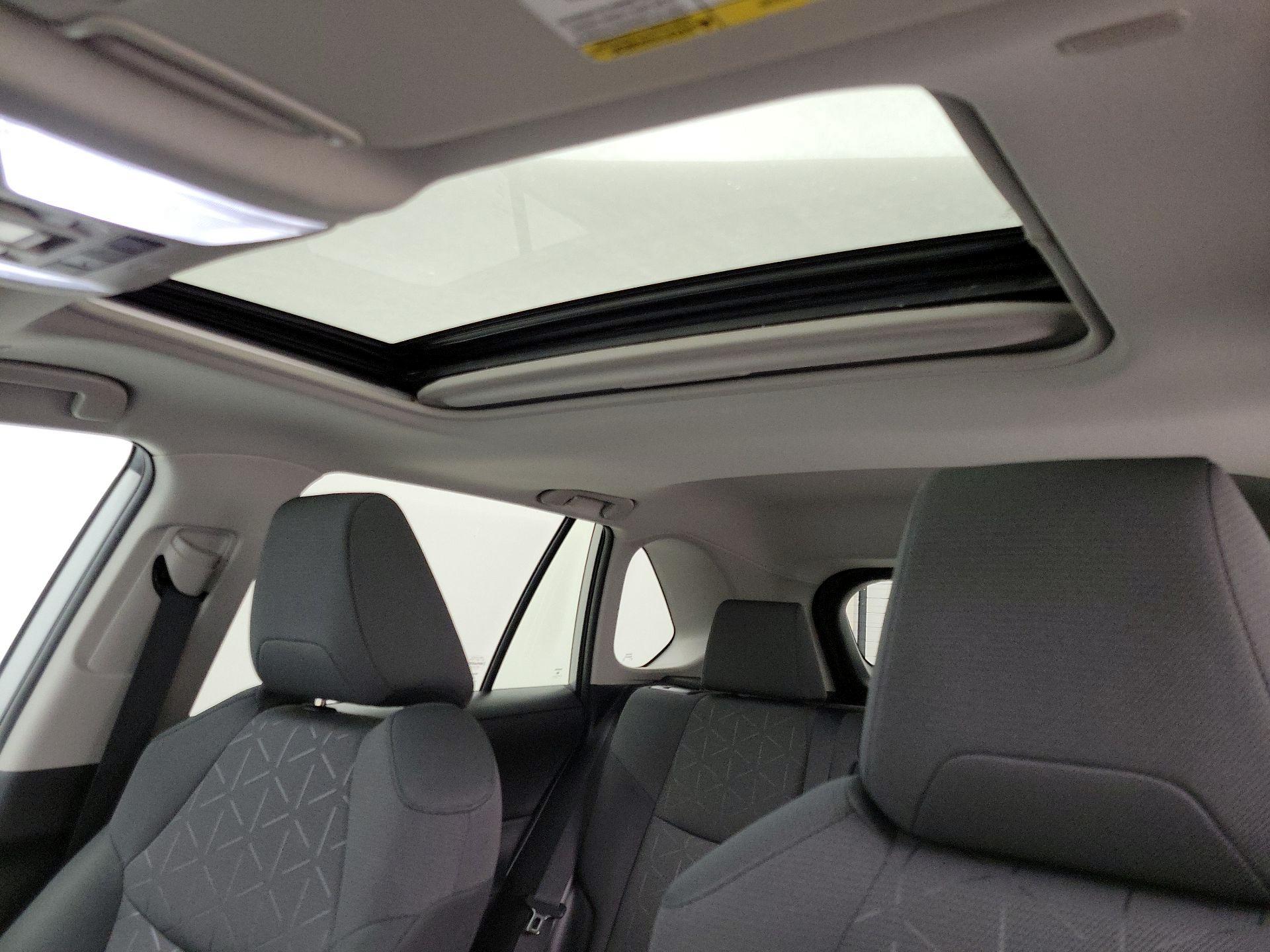 Thumbnail: 2023 Toyota RAV4 - 19