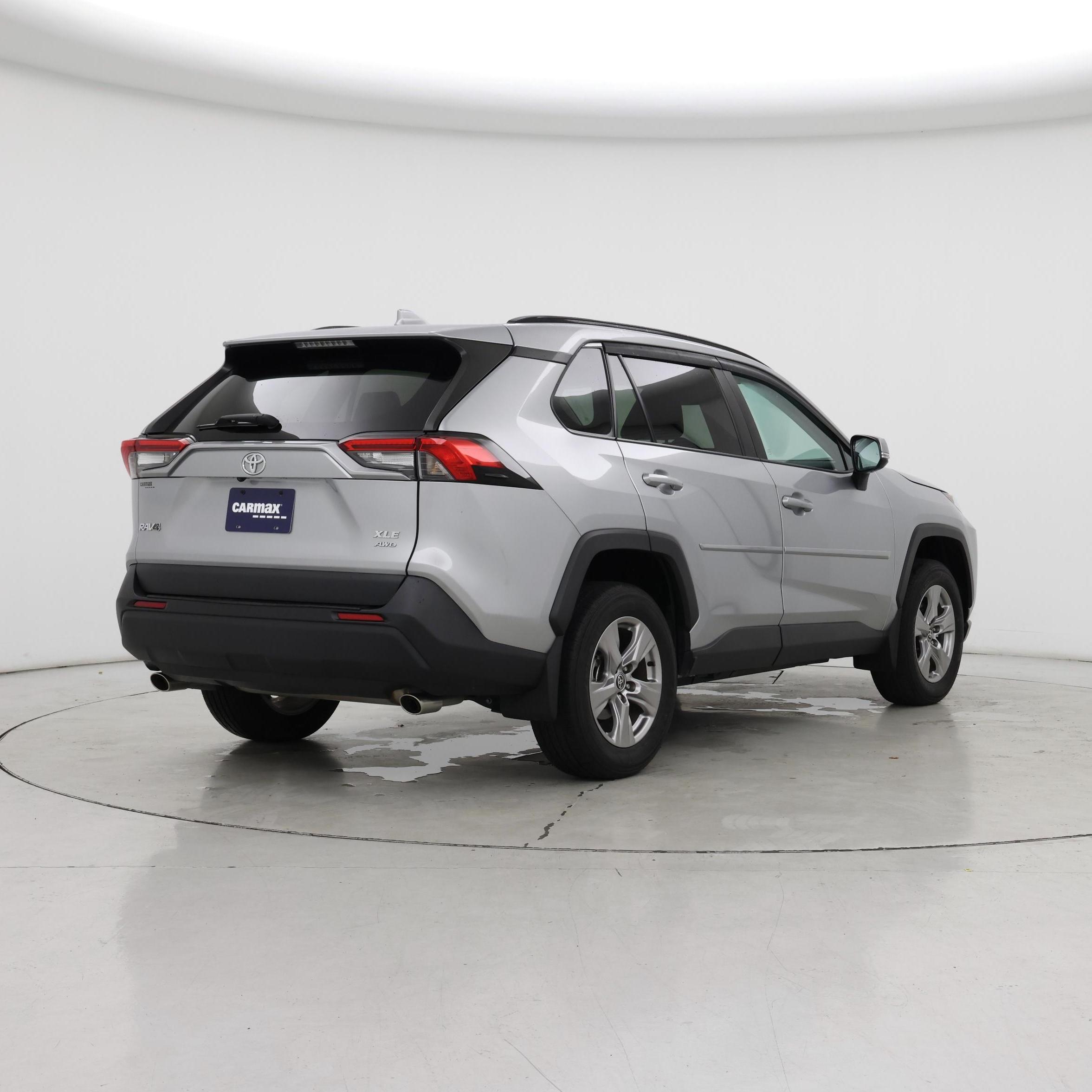 Thumbnail: 2023 Toyota RAV4 - 8