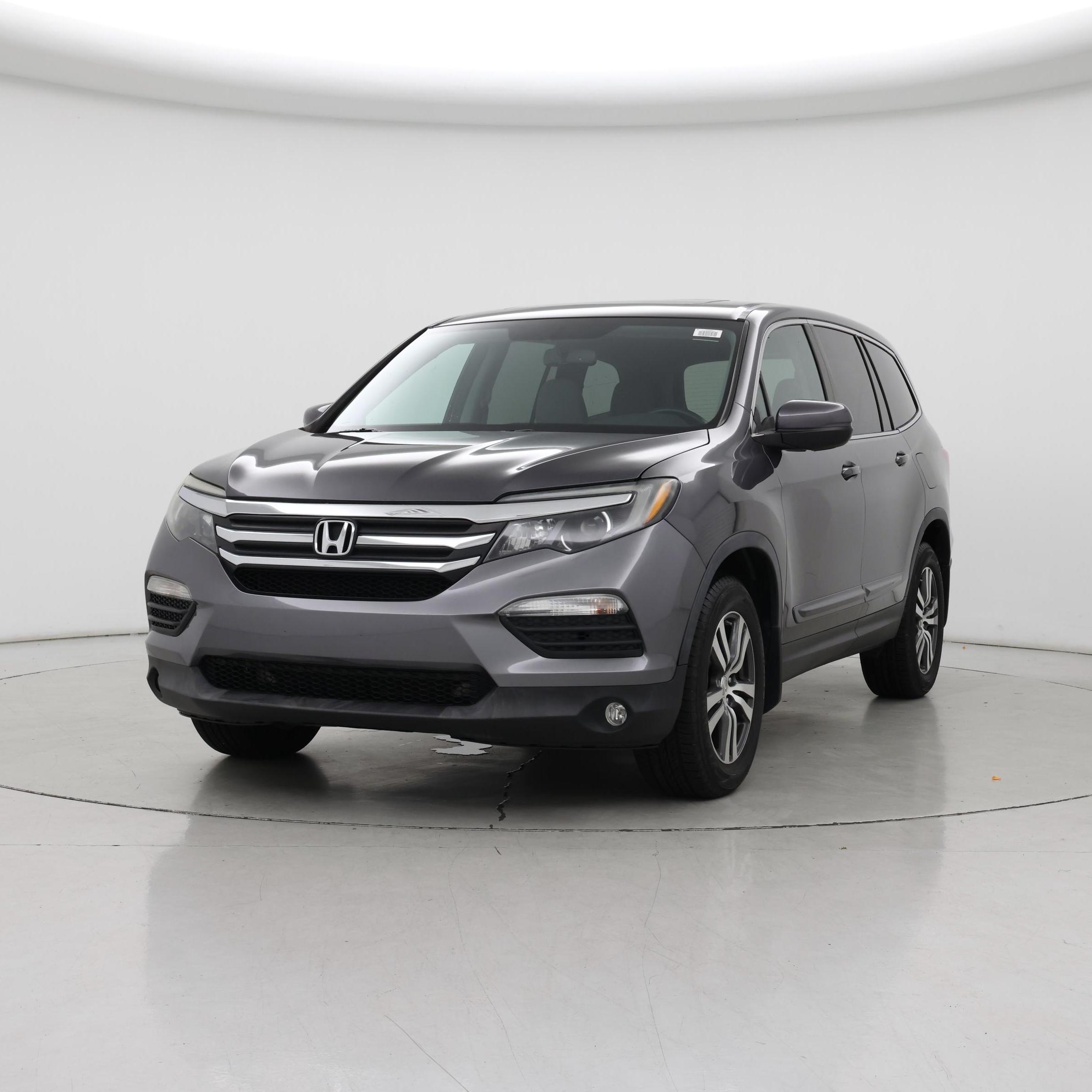Thumbnail: 2017 Honda Pilot - 4