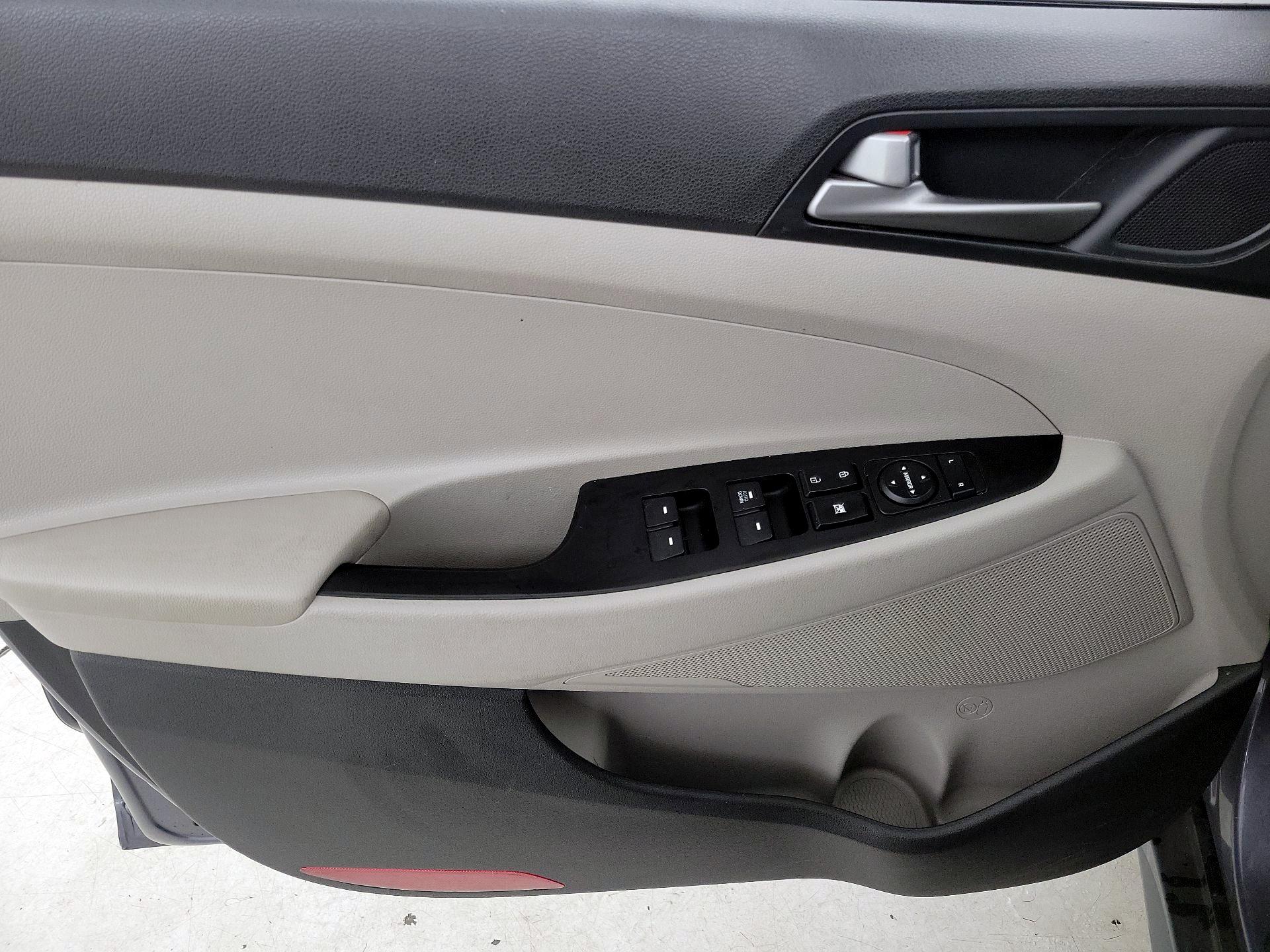 Thumbnail: 2018 Hyundai Tucson - 12