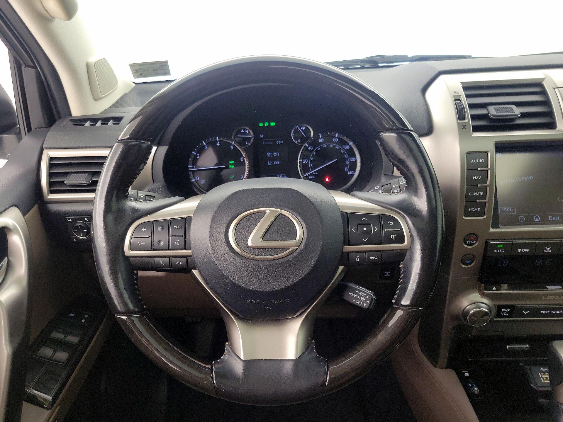 Thumbnail: 2021 Lexus GX - 10