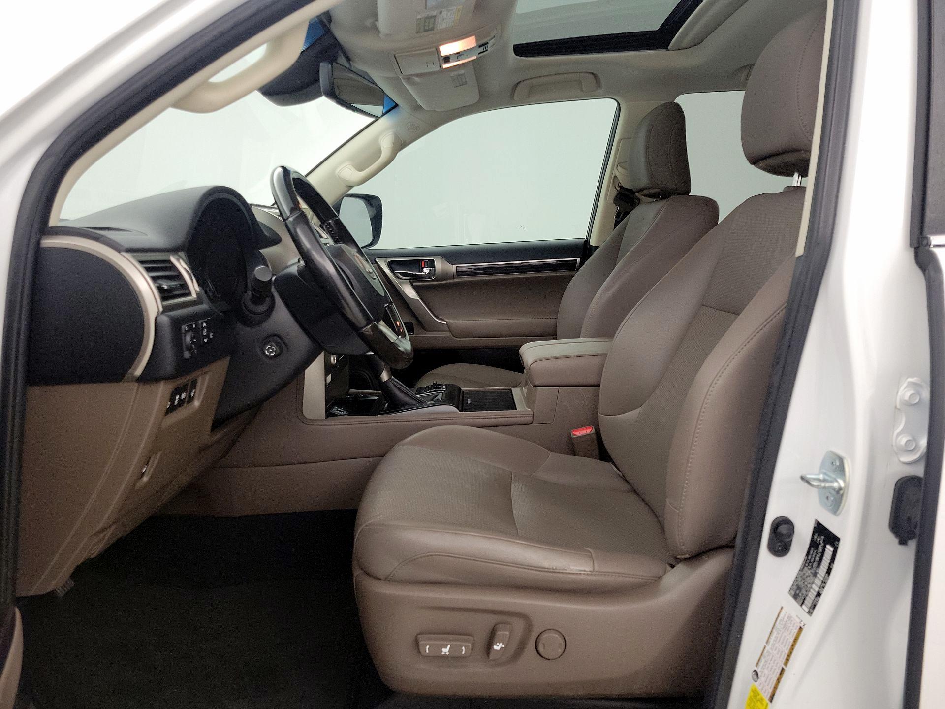 Thumbnail: 2021 Lexus GX - 11