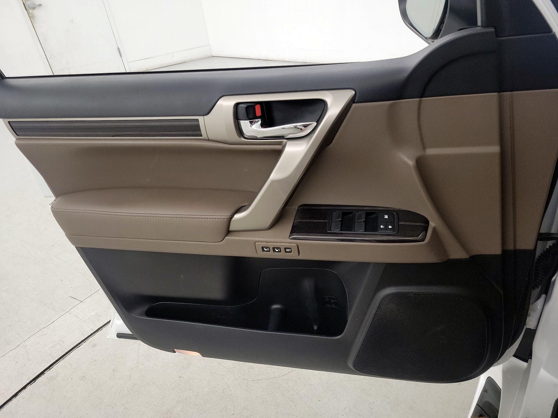 Thumbnail: 2021 Lexus GX - 12