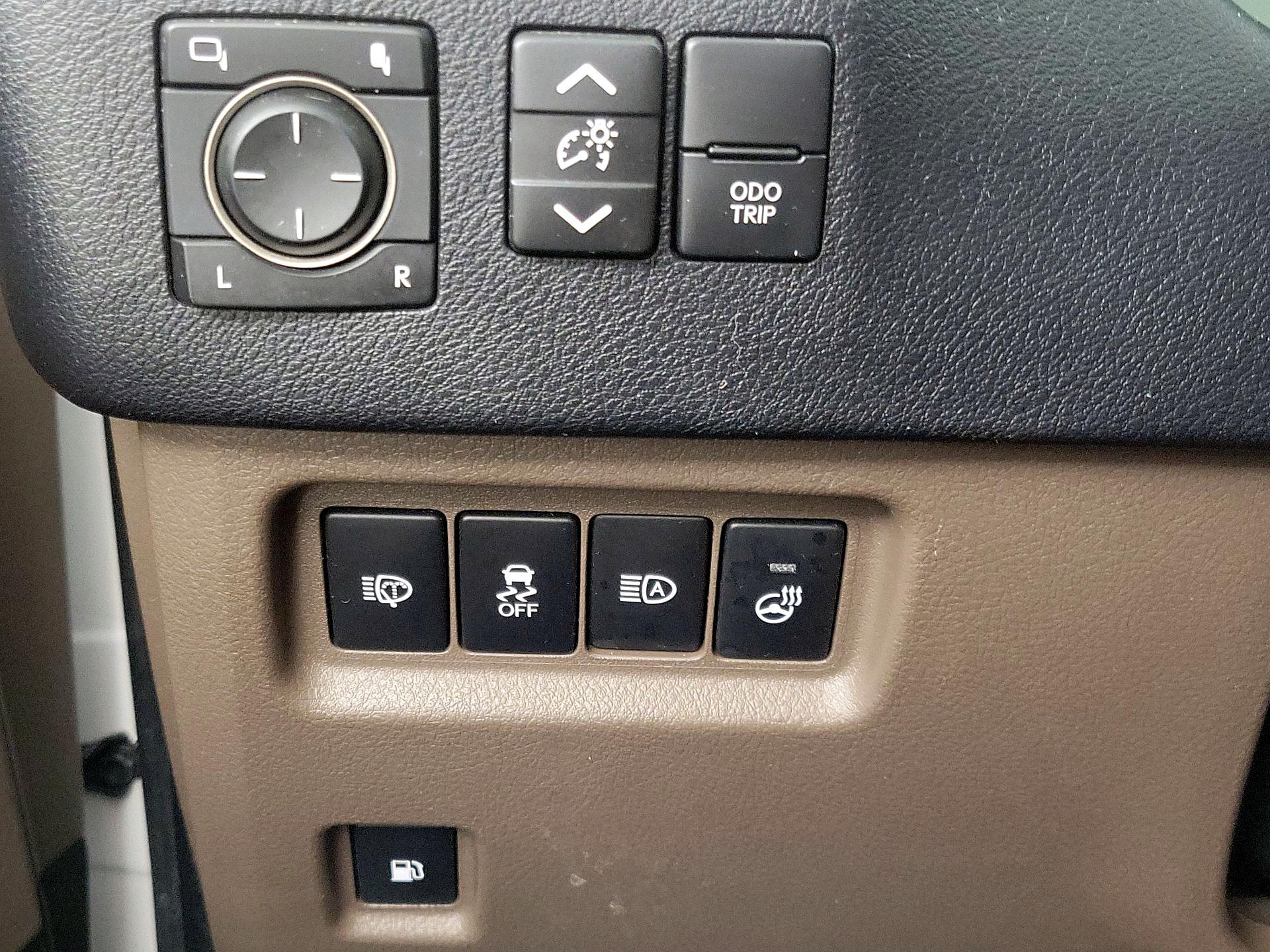Thumbnail: 2021 Lexus GX - 13
