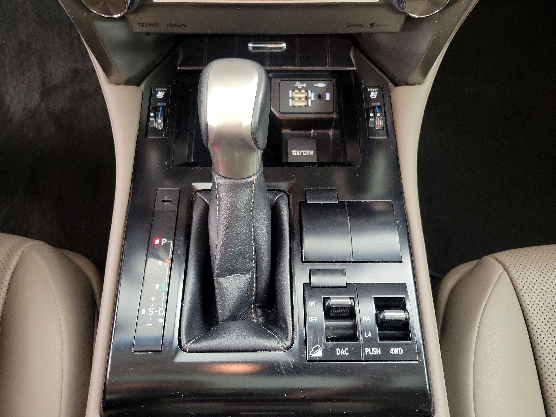 Thumbnail: 2021 Lexus GX - 18