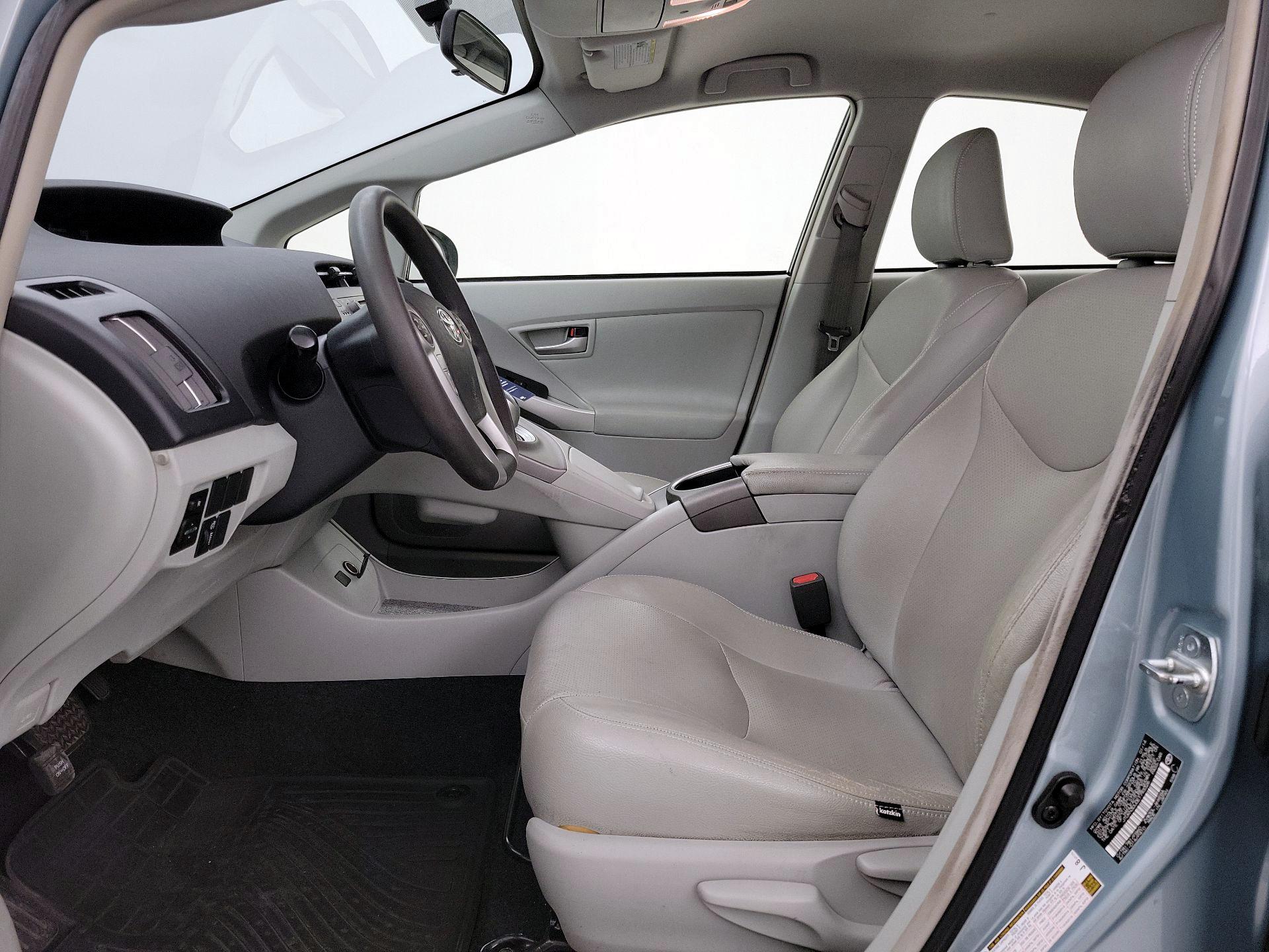 Thumbnail: 2014 Toyota Prius - 11